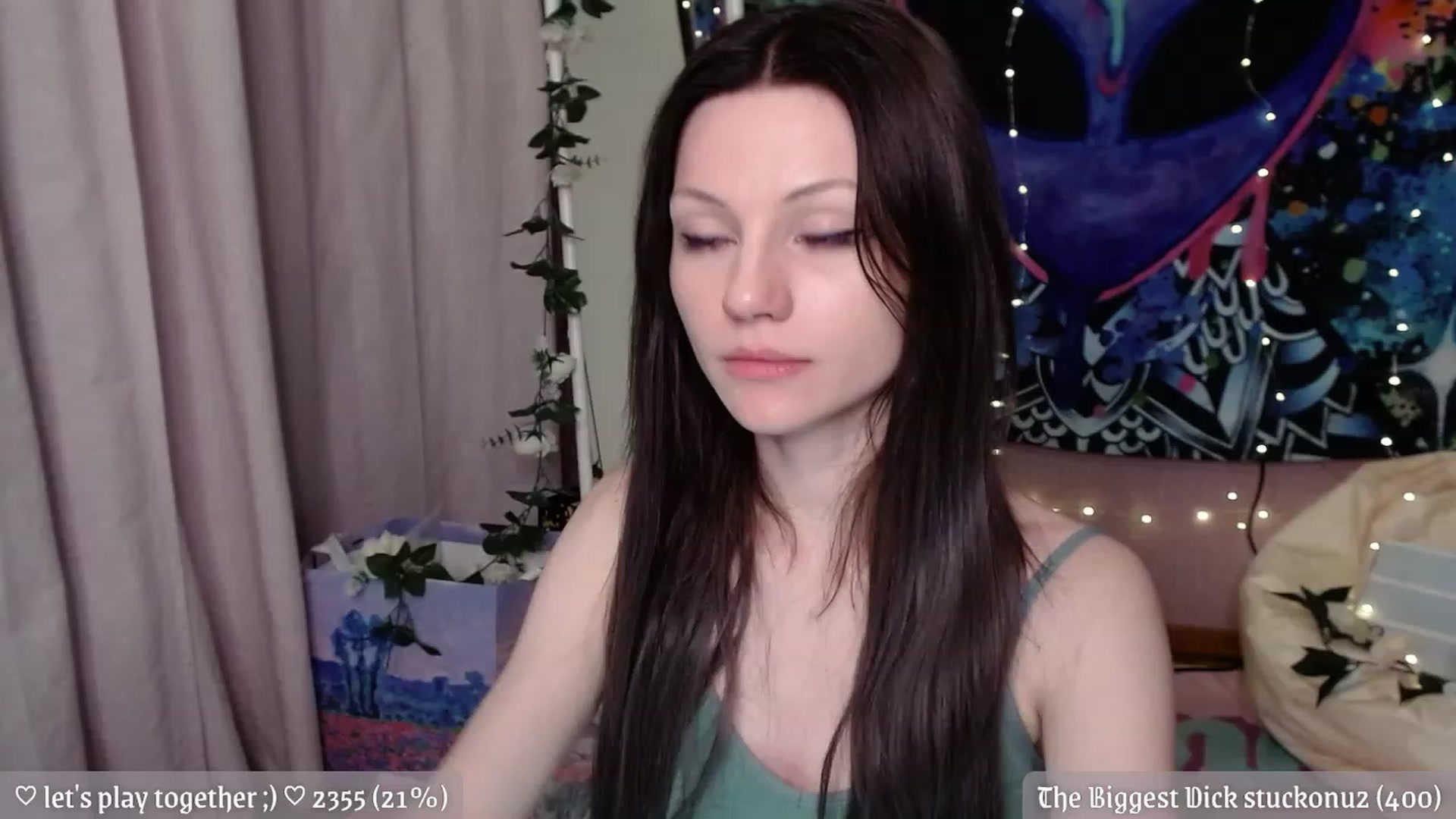 Gallery image thumbnail from JellyFox's myfreecams stream on, 05/13/2023, 23:00 image 4 of 20