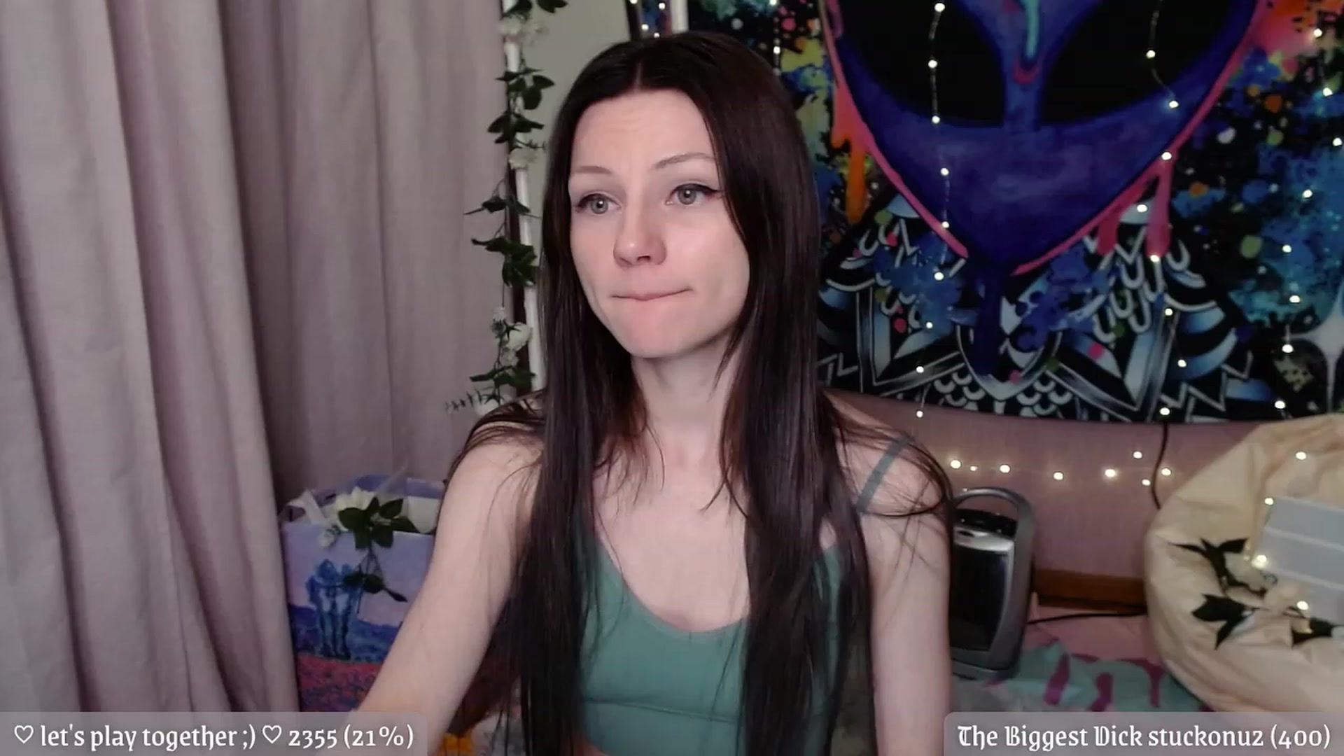 Gallery image thumbnail from JellyFox's myfreecams stream on, 05/13/2023, 23:00 image 10 of 20