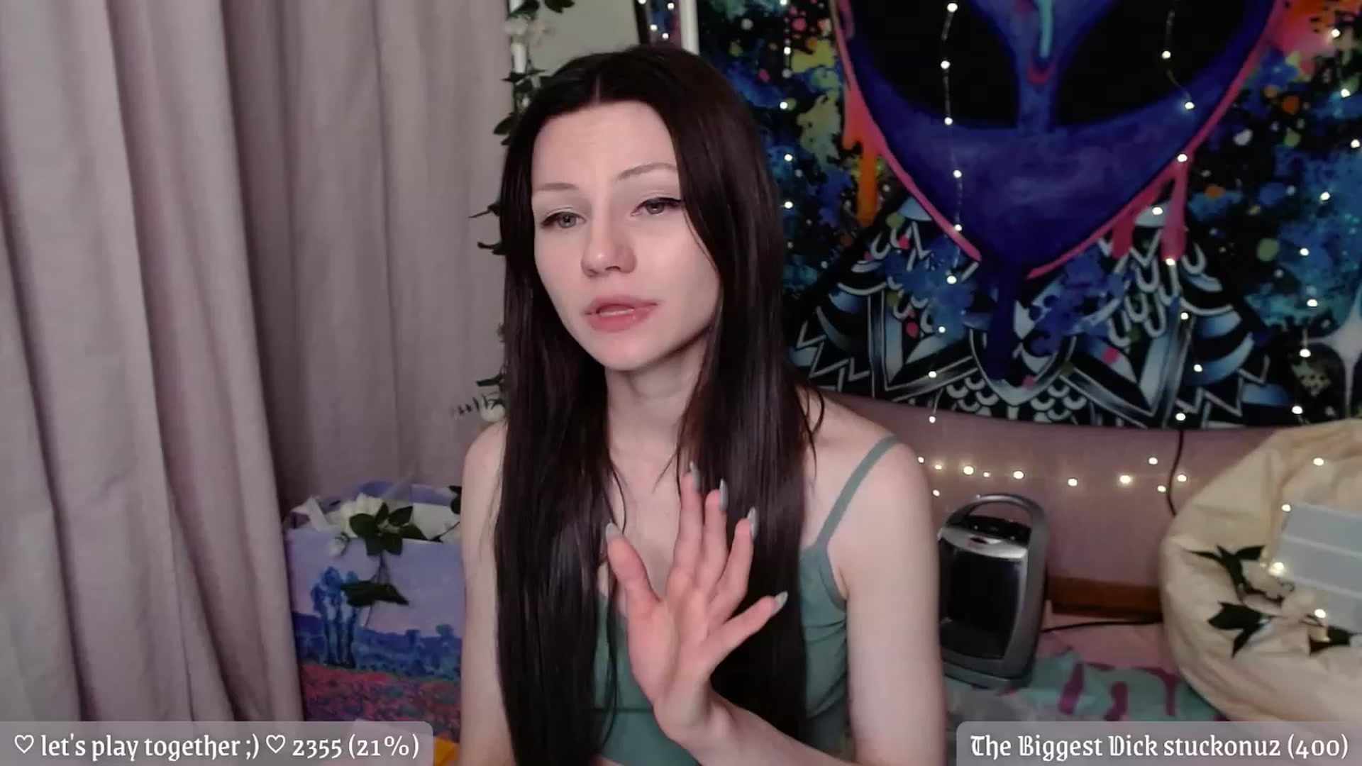 Gallery image thumbnail from JellyFox's myfreecams stream on, 05/13/2023, 23:00 image 18 of 20