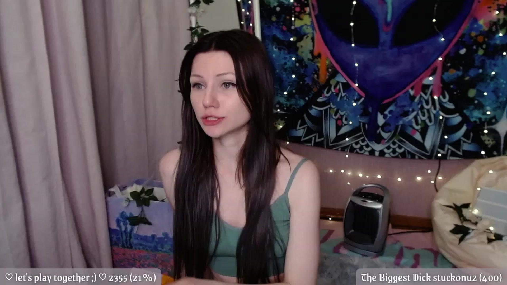 Gallery image thumbnail from JellyFox's myfreecams stream on, 05/13/2023, 23:00 image 16 of 20