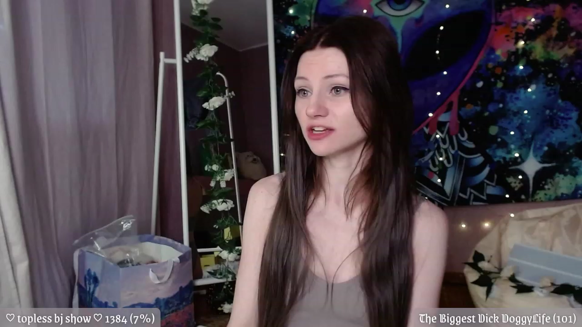 Gallery image thumbnail from JellyFox's myfreecams stream on, 05/21/2023, 02:51 image 4 of 20