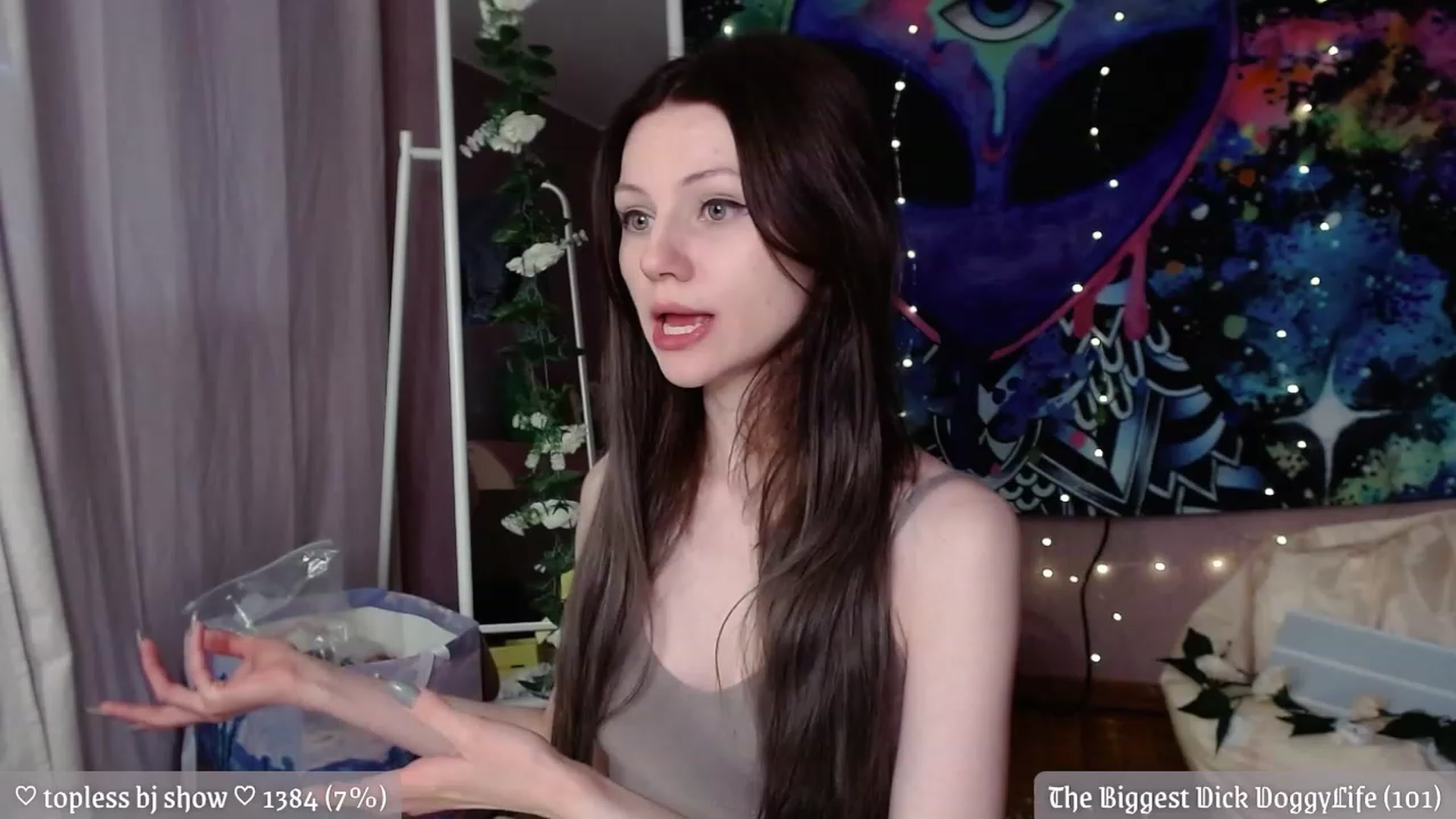 Gallery image thumbnail from JellyFox's myfreecams stream on, 05/21/2023, 02:51 image 2 of 20