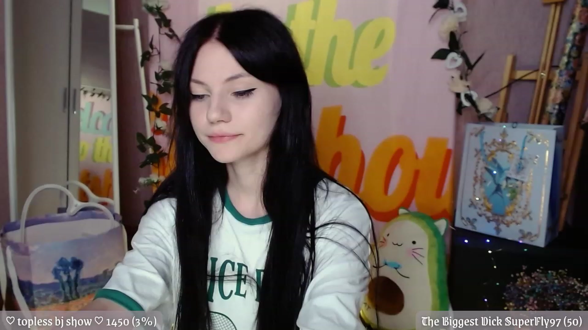 Gallery image thumbnail from JellyFox's myfreecams stream on, 08/18/2023, 18:39 image 20 of 20