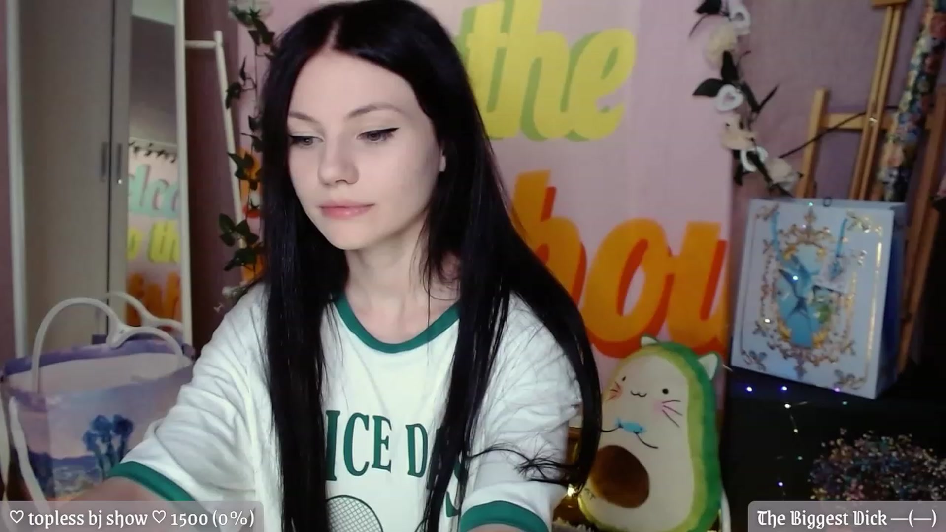 Gallery image thumbnail from JellyFox's myfreecams stream on, 08/18/2023, 18:39 image 16 of 20