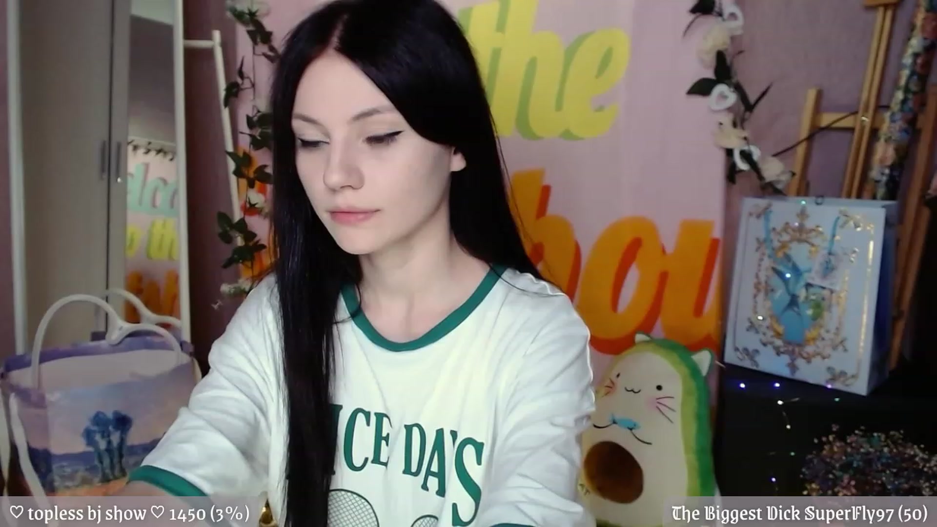 Gallery image thumbnail from JellyFox's myfreecams stream on, 08/18/2023, 18:39 image 18 of 20