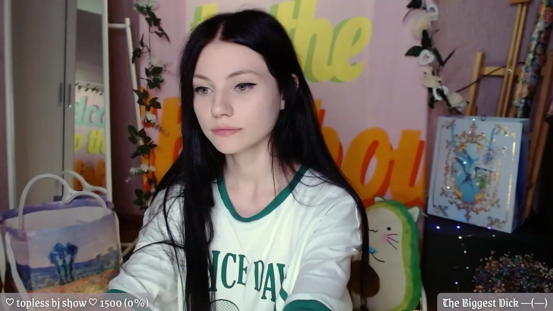 Gallery image thumbnail from JellyFox's myfreecams stream on, 08/18/2023, 18:39 image 12 of 20