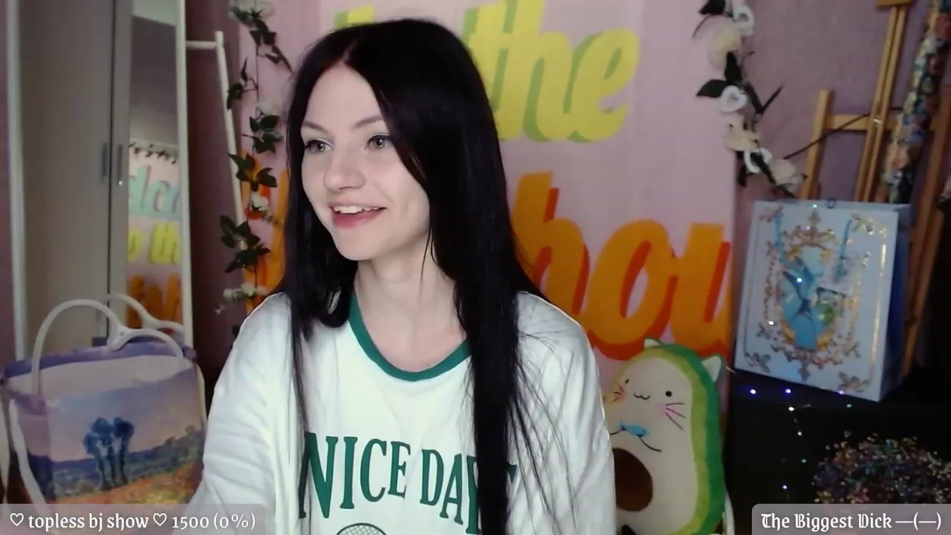 Gallery image thumbnail from JellyFox's myfreecams stream on, 08/18/2023, 18:39 image 10 of 20