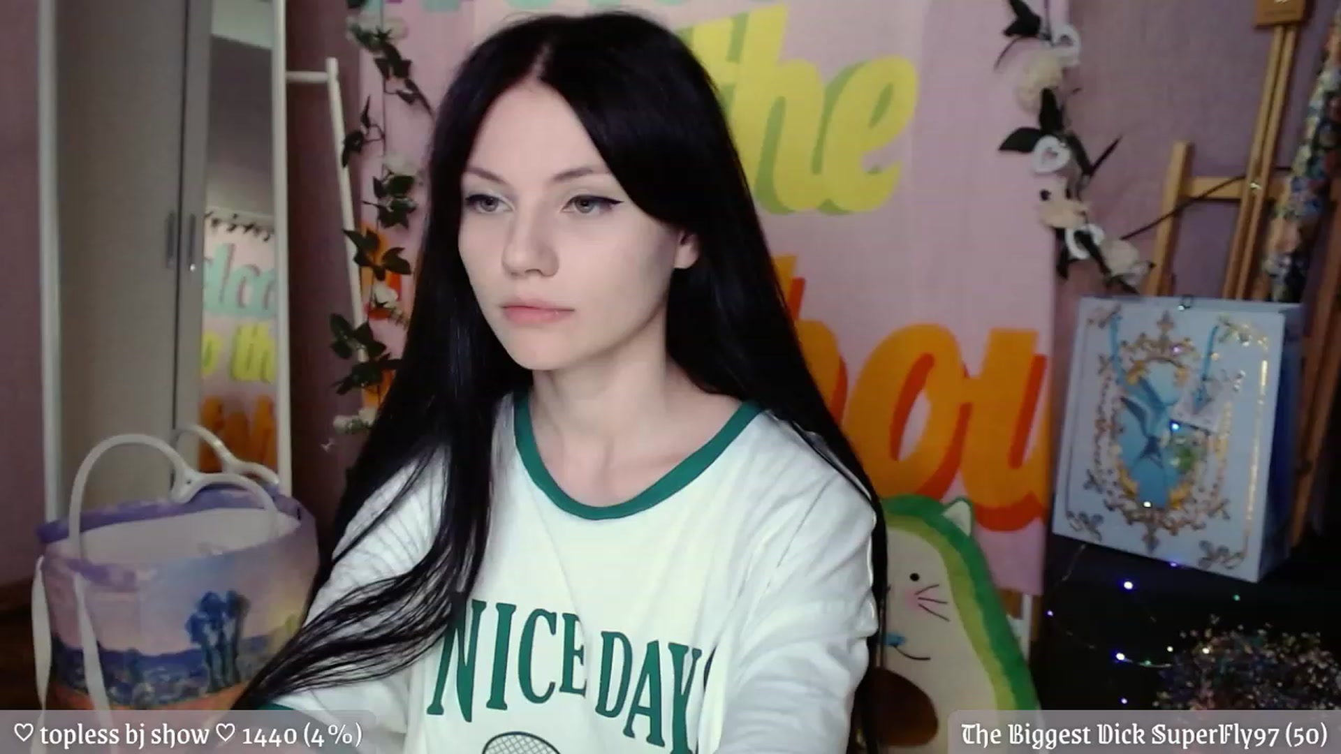 Gallery image thumbnail from JellyFox's myfreecams stream on, 08/18/2023, 20:36 image 2 of 20