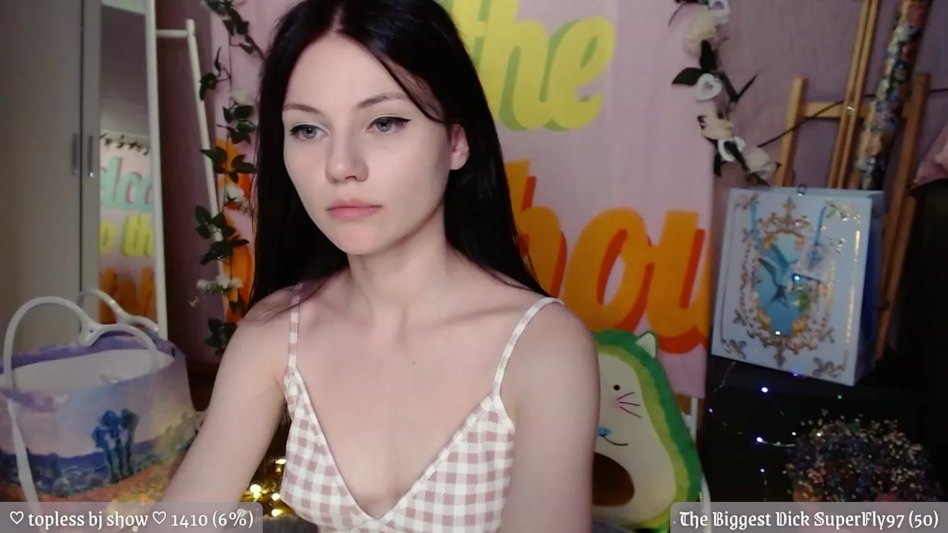 Gallery image thumbnail from JellyFox's myfreecams stream on, 08/18/2023, 20:36 image 20 of 20