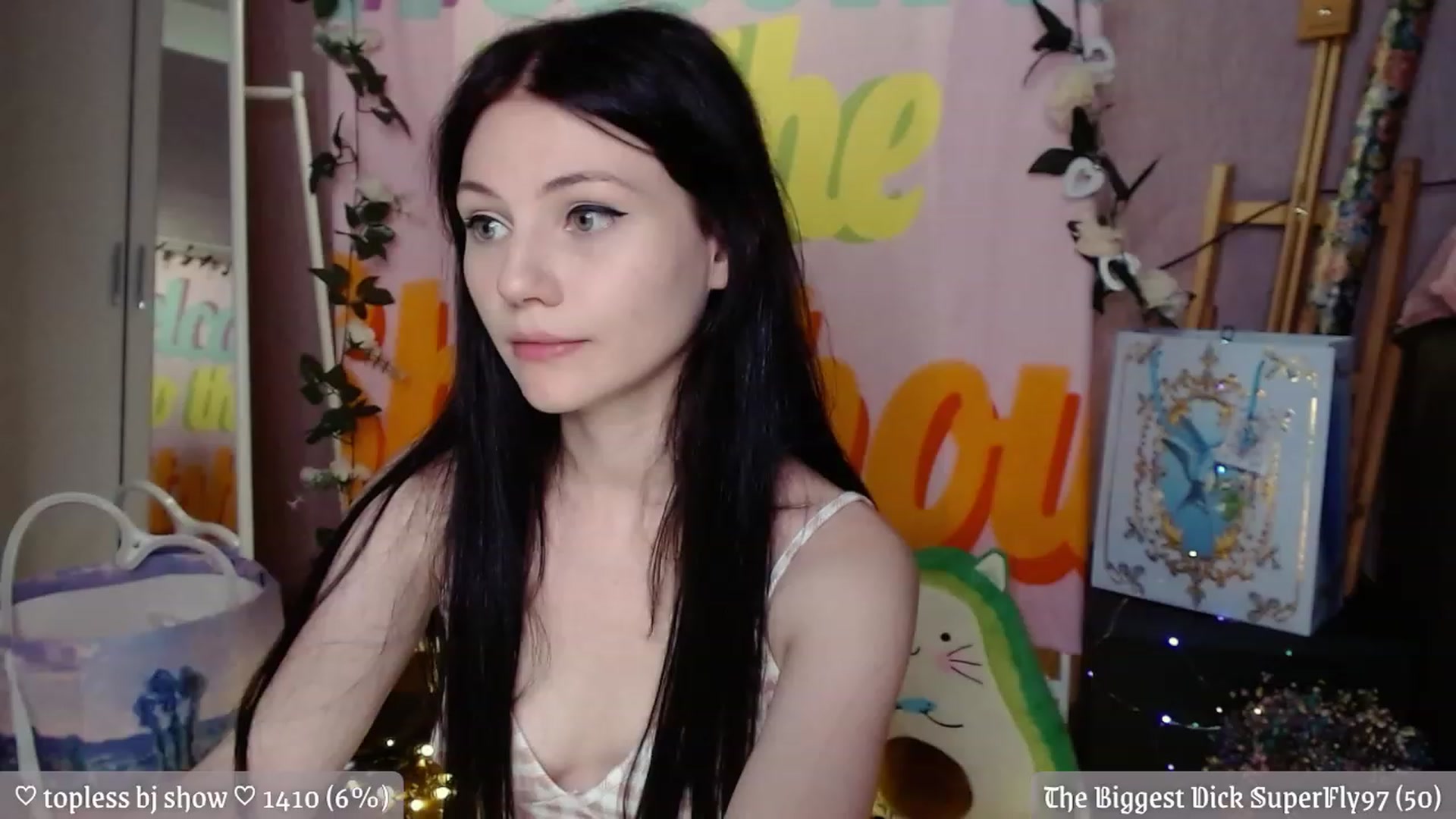 Gallery image thumbnail from JellyFox's myfreecams stream on, 08/18/2023, 20:36 image 9 of 20