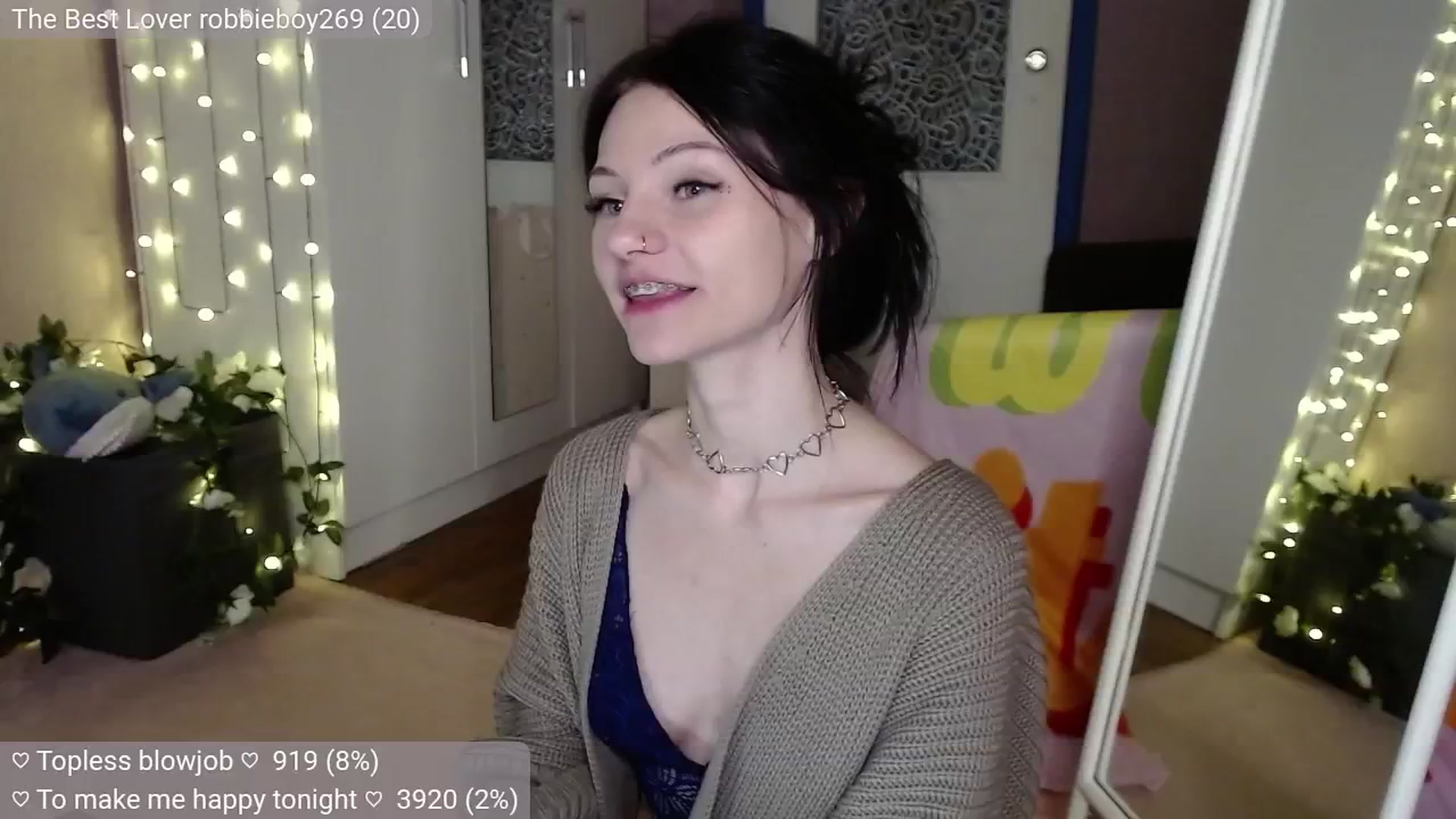 Gallery image thumbnail from JellyFox's myfreecams stream on, 07/08/2024, 24:15 image 15 of 20