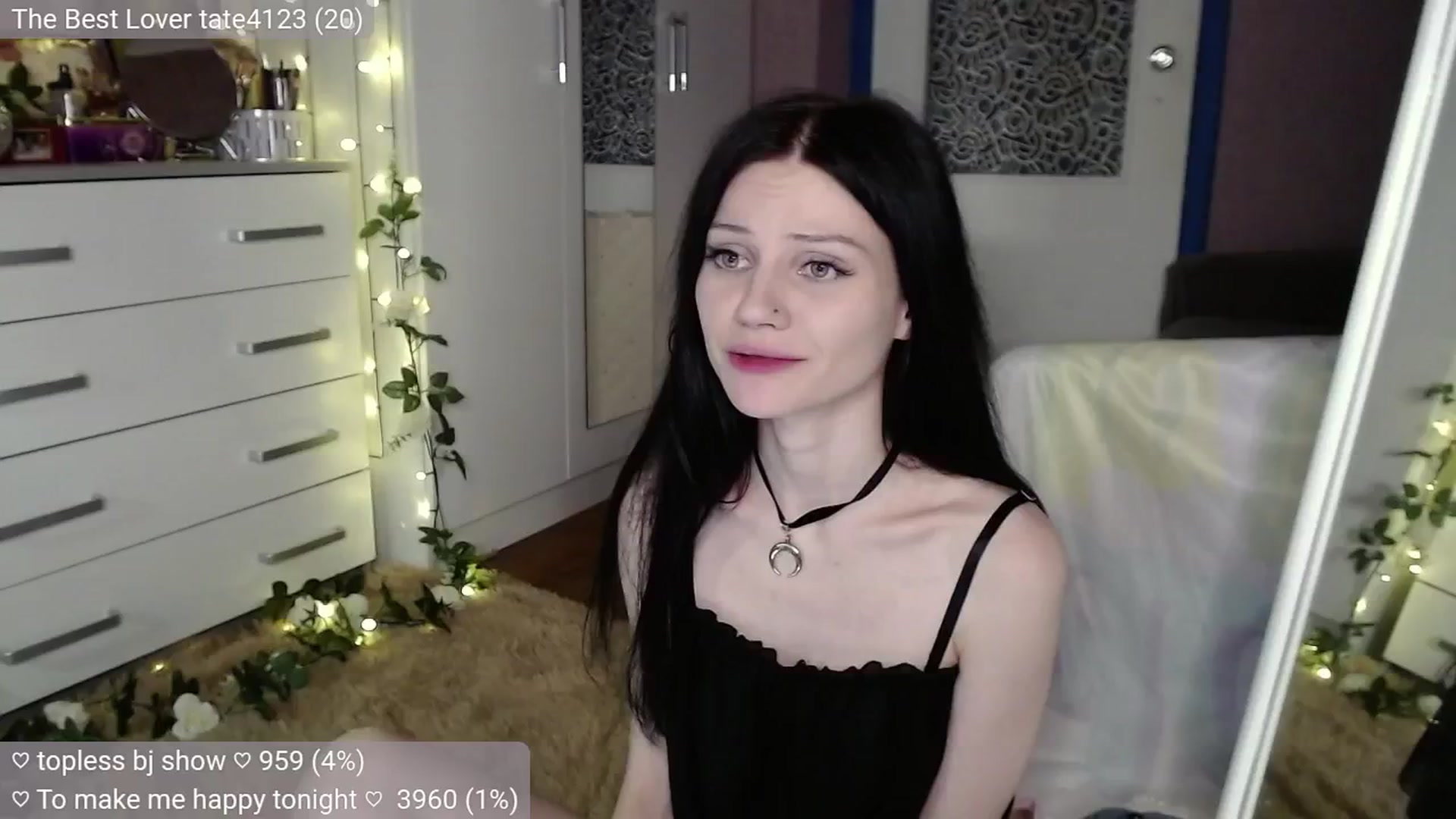 Gallery image thumbnail from JellyFox's myfreecams stream on, 07/29/2024, 01:22 image 1 of 20