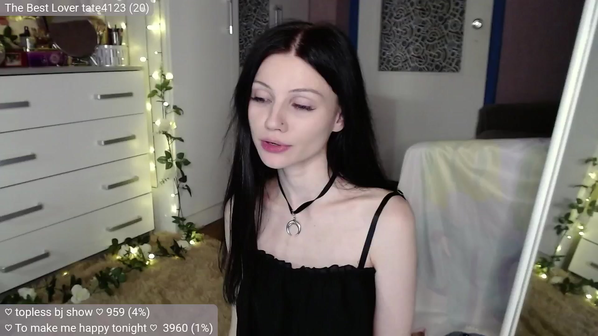 Gallery image thumbnail from JellyFox's myfreecams stream on, 07/29/2024, 01:22 image 9 of 20