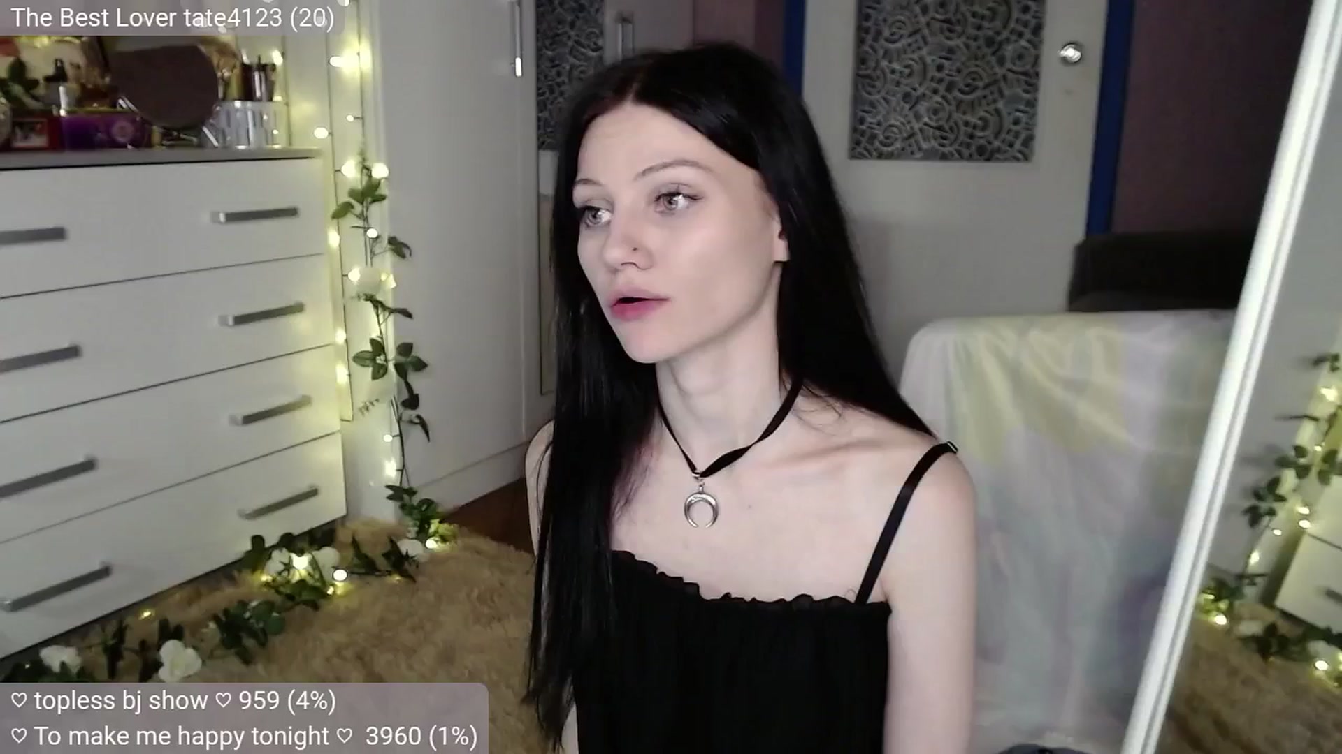 Gallery image thumbnail from JellyFox's myfreecams stream on, 07/29/2024, 01:22 image 17 of 20
