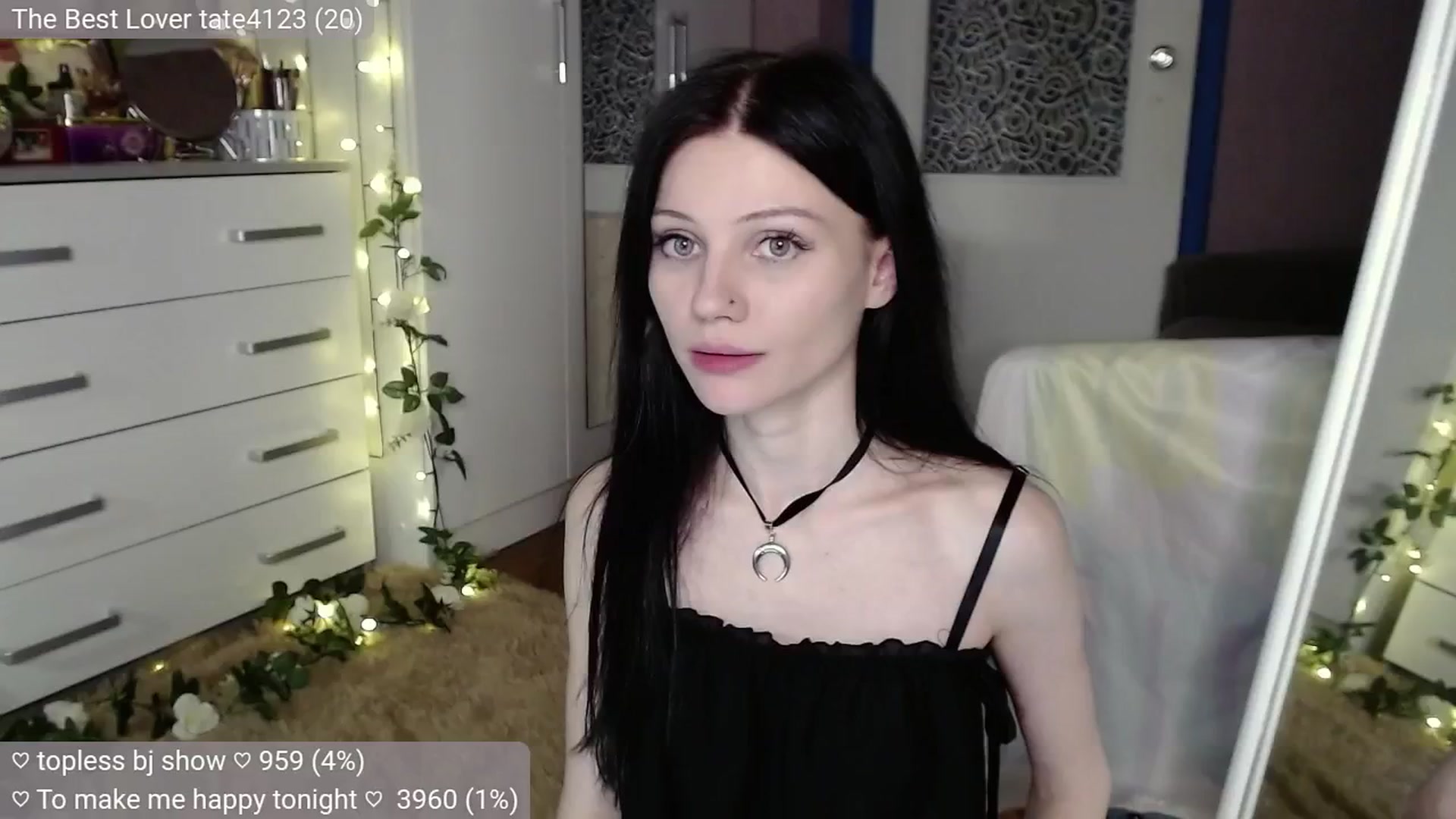 Gallery image thumbnail from JellyFox's myfreecams stream on, 07/29/2024, 01:22 image 15 of 20
