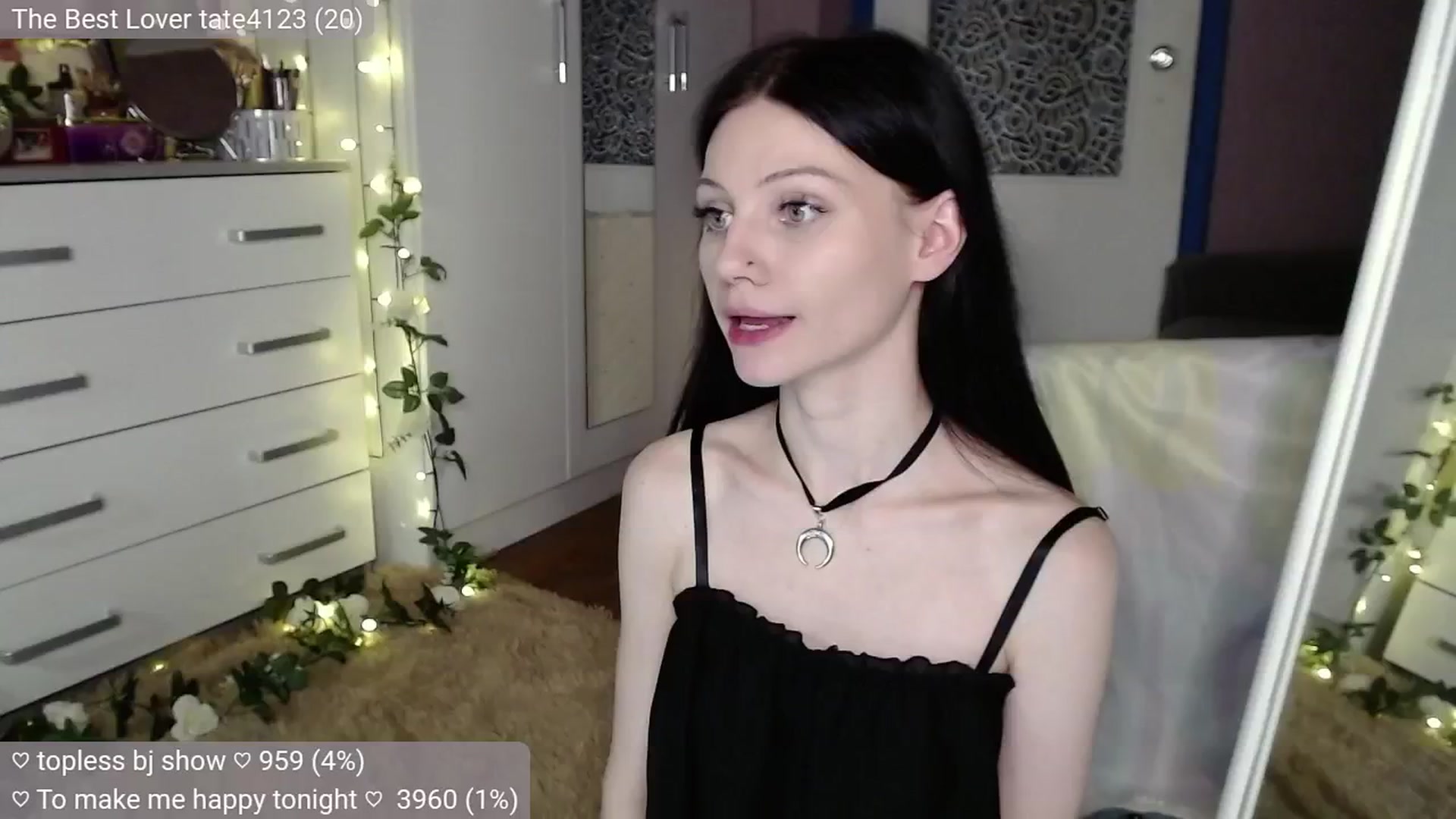 Gallery image thumbnail from JellyFox's myfreecams stream on, 07/29/2024, 02:01 image 3 of 20