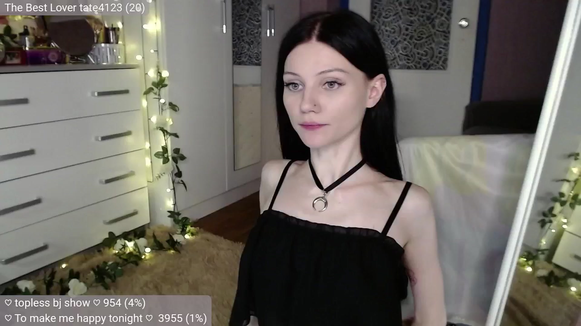 Gallery image thumbnail from JellyFox's myfreecams stream on, 07/29/2024, 02:01 image 17 of 20