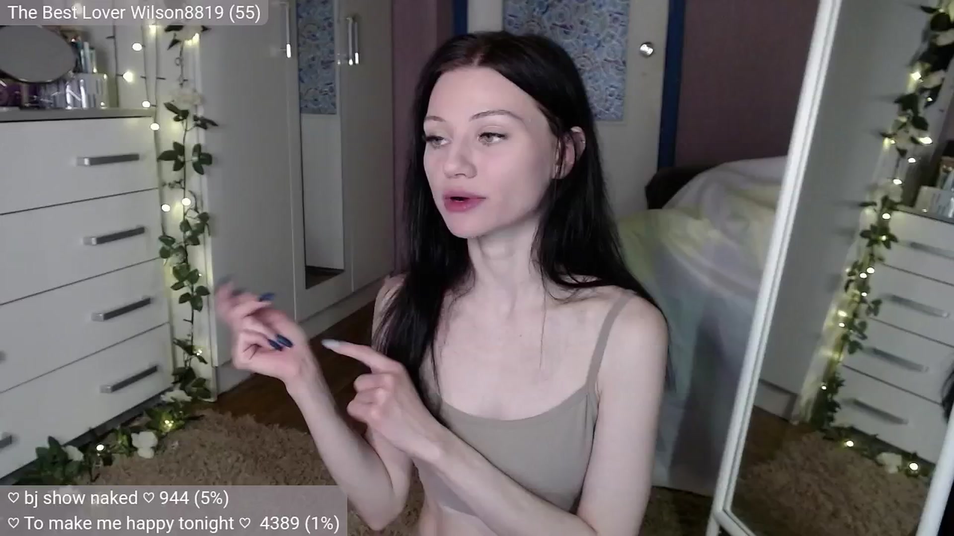 Gallery image thumbnail from JellyFox's myfreecams stream on, 09/30/2024, 07:15 image 3 of 20