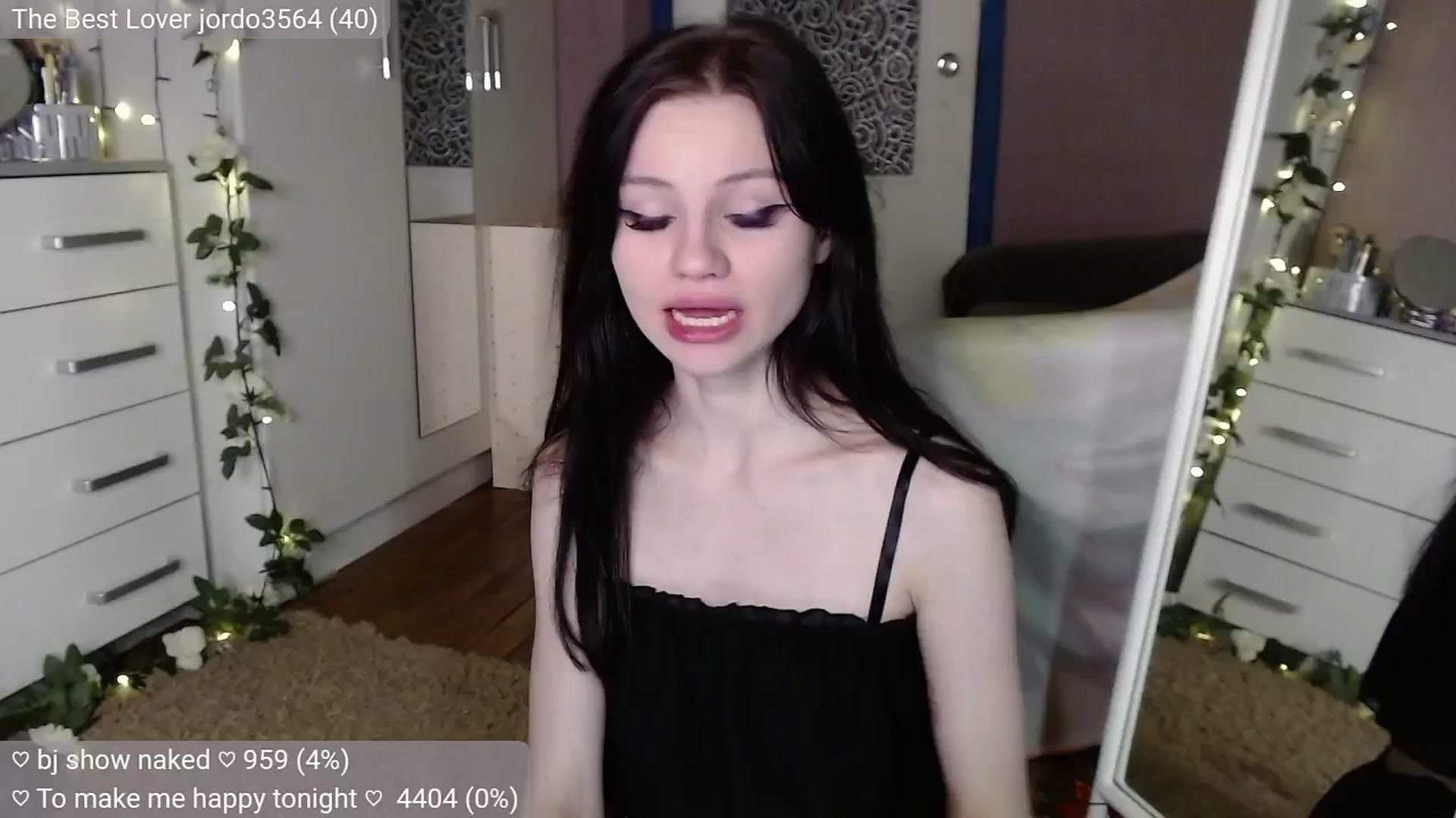 Gallery image thumbnail from JellyFox's myfreecams stream on, 10/18/2024, 04:12 image 19 of 20