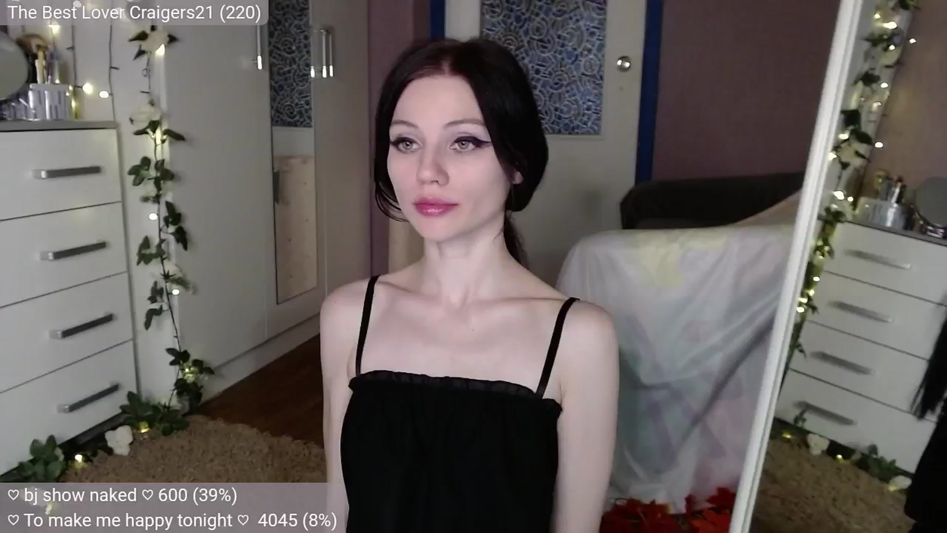 Gallery image thumbnail from JellyFox's myfreecams stream on, 10/18/2024, 07:05 image 5 of 20