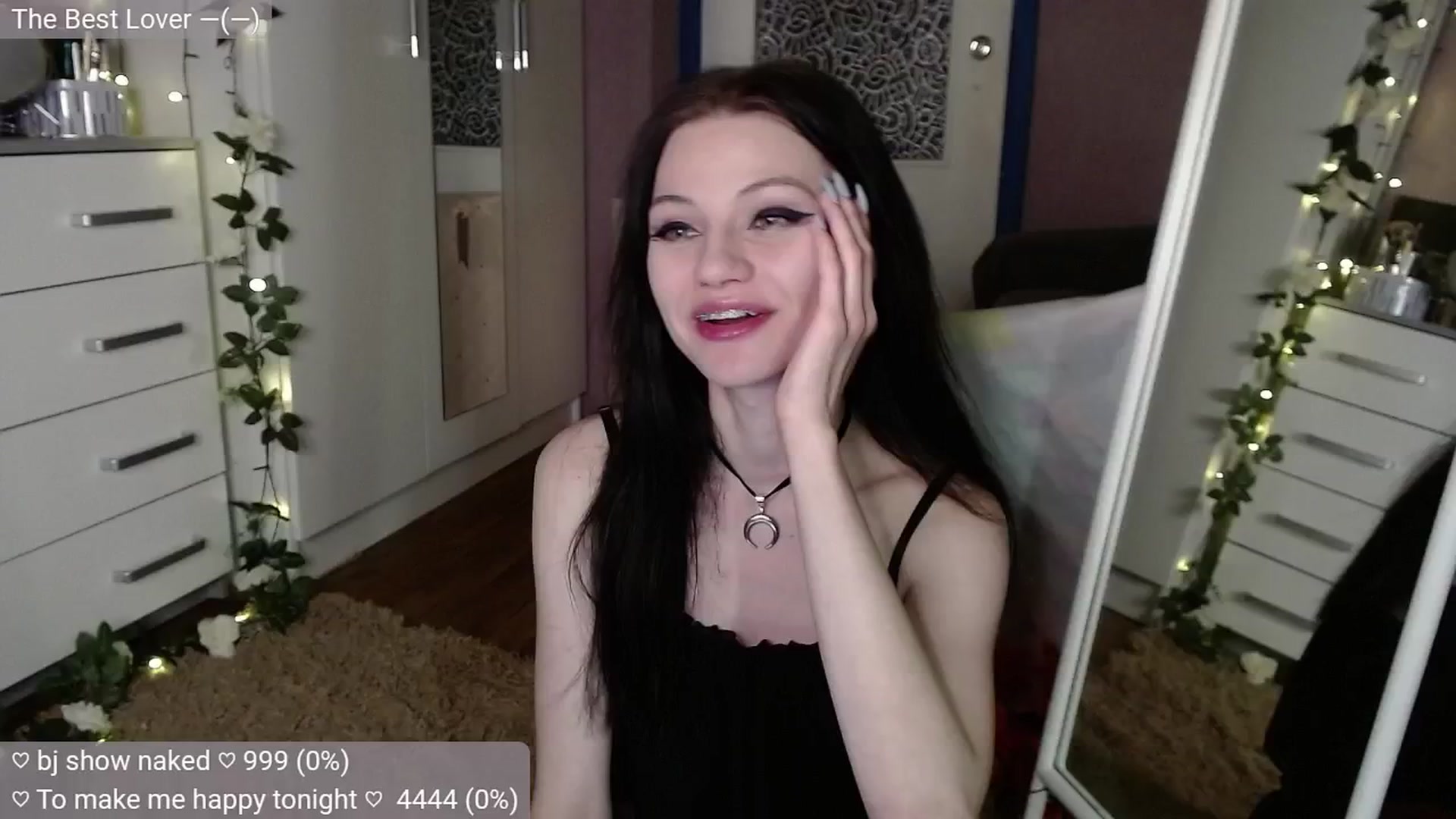 Gallery image thumbnail from JellyFox's myfreecams stream on, 10/20/2024, 01:24 image 14 of 20