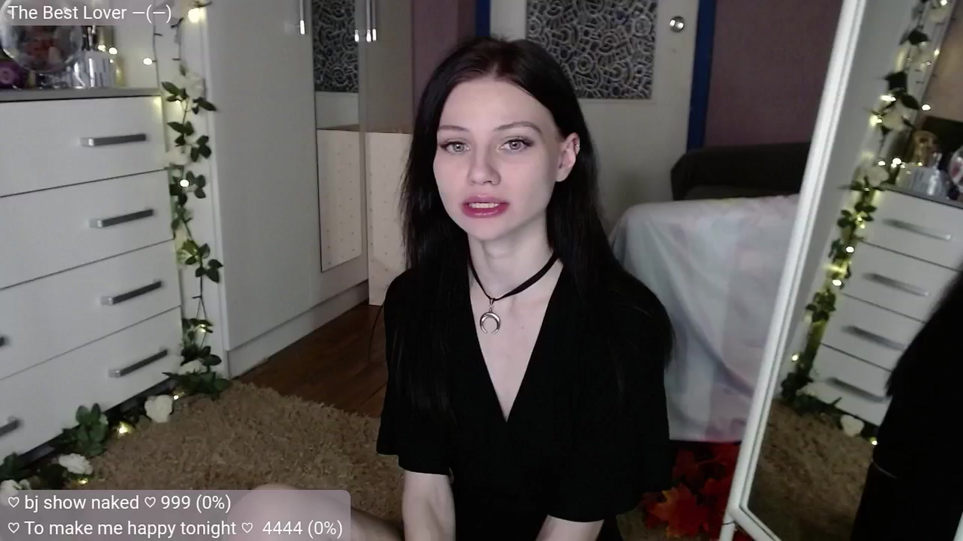 Gallery image thumbnail from JellyFox's myfreecams stream on, 10/21/2024, 02:55 image 10 of 20