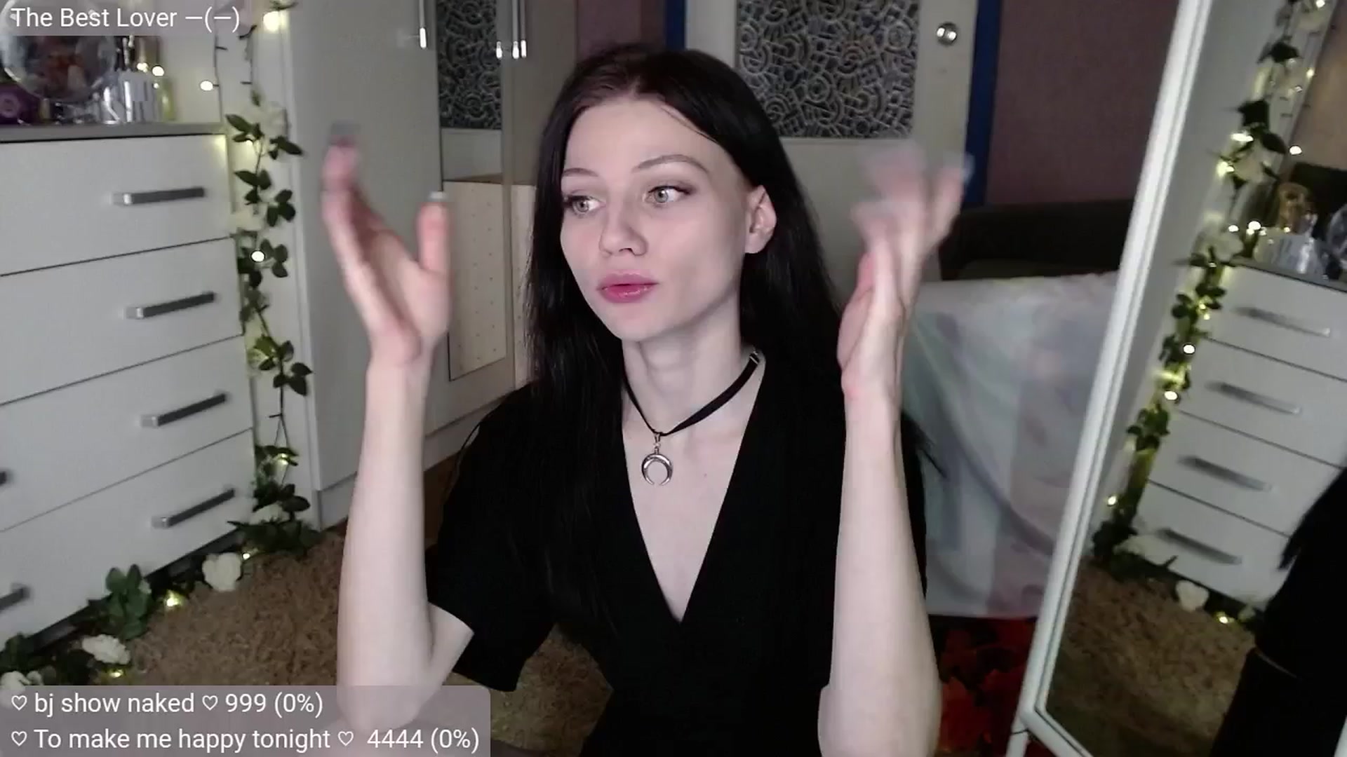 Gallery image thumbnail from JellyFox's myfreecams stream on, 10/21/2024, 02:55 image 9 of 20
