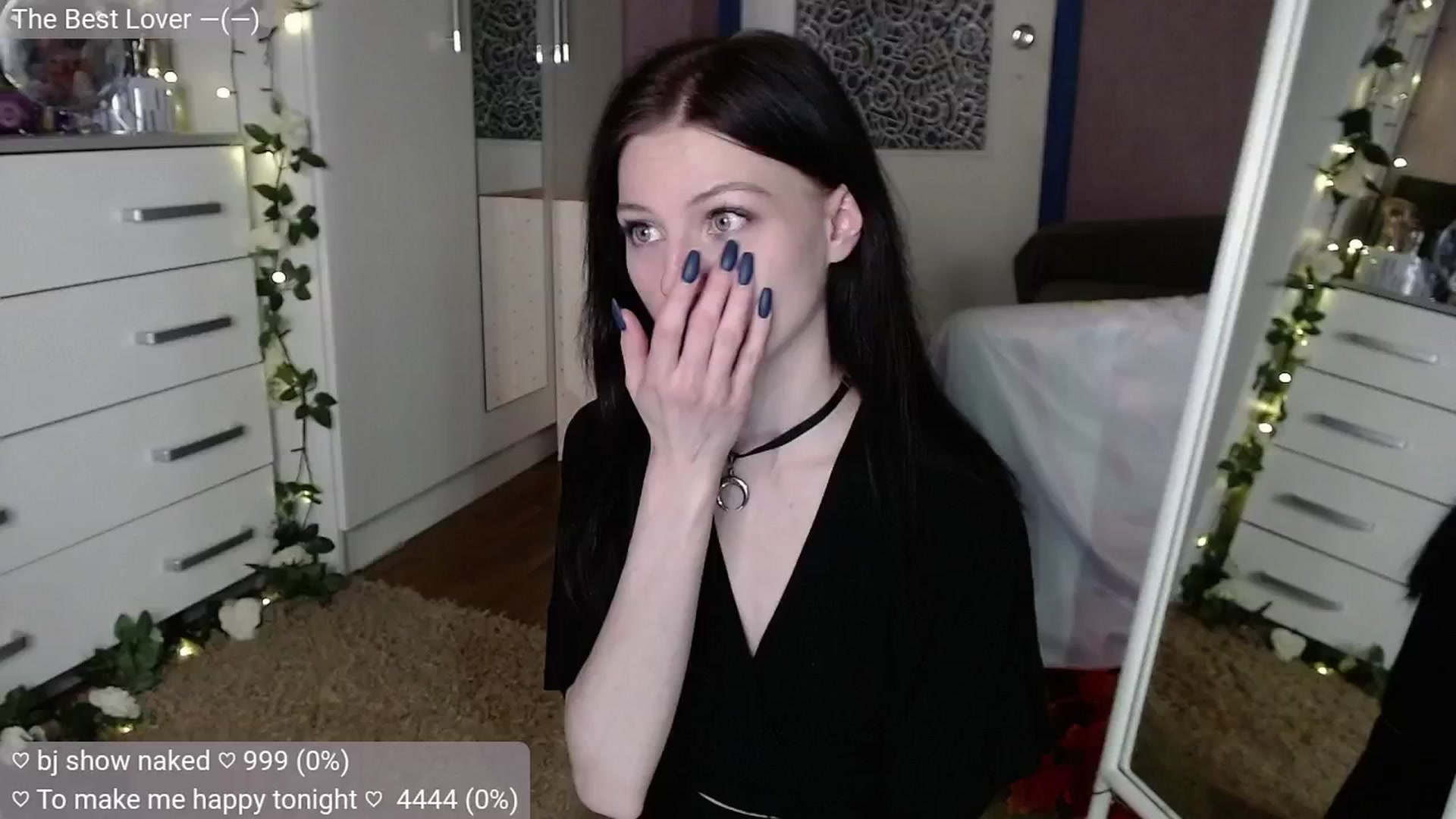 Gallery image thumbnail from JellyFox's myfreecams stream on, 10/21/2024, 02:55 image 14 of 20