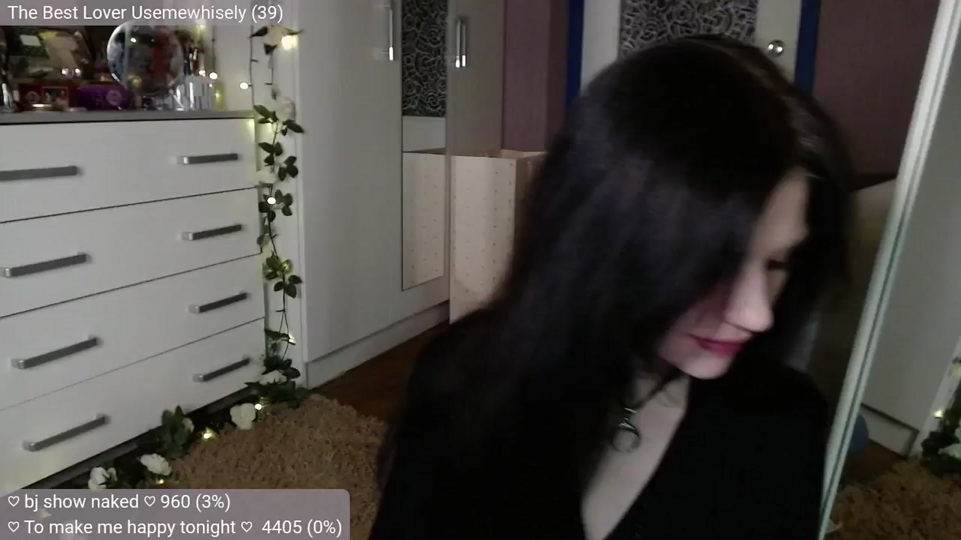 Gallery image thumbnail from JellyFox's myfreecams stream on, 10/21/2024, 04:21 image 10 of 20