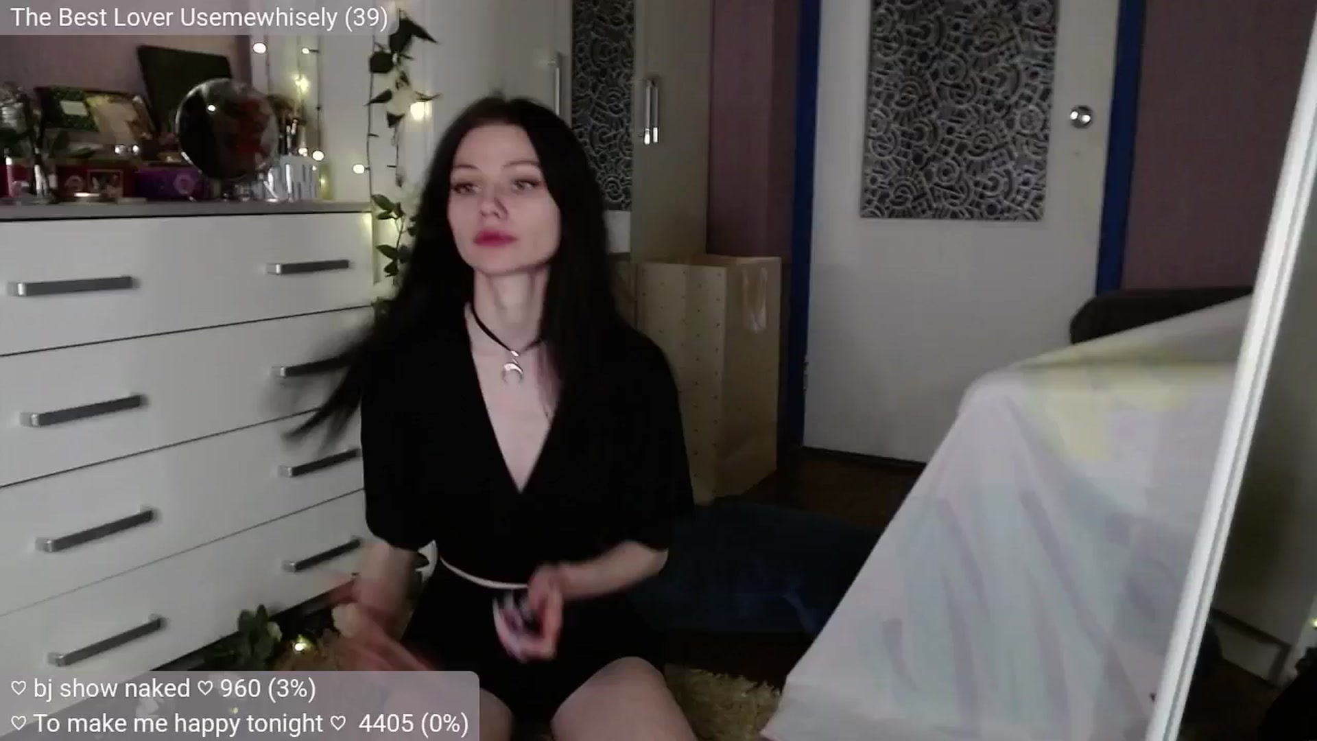 Gallery image thumbnail from JellyFox's myfreecams stream on, 10/21/2024, 04:21 image 9 of 20