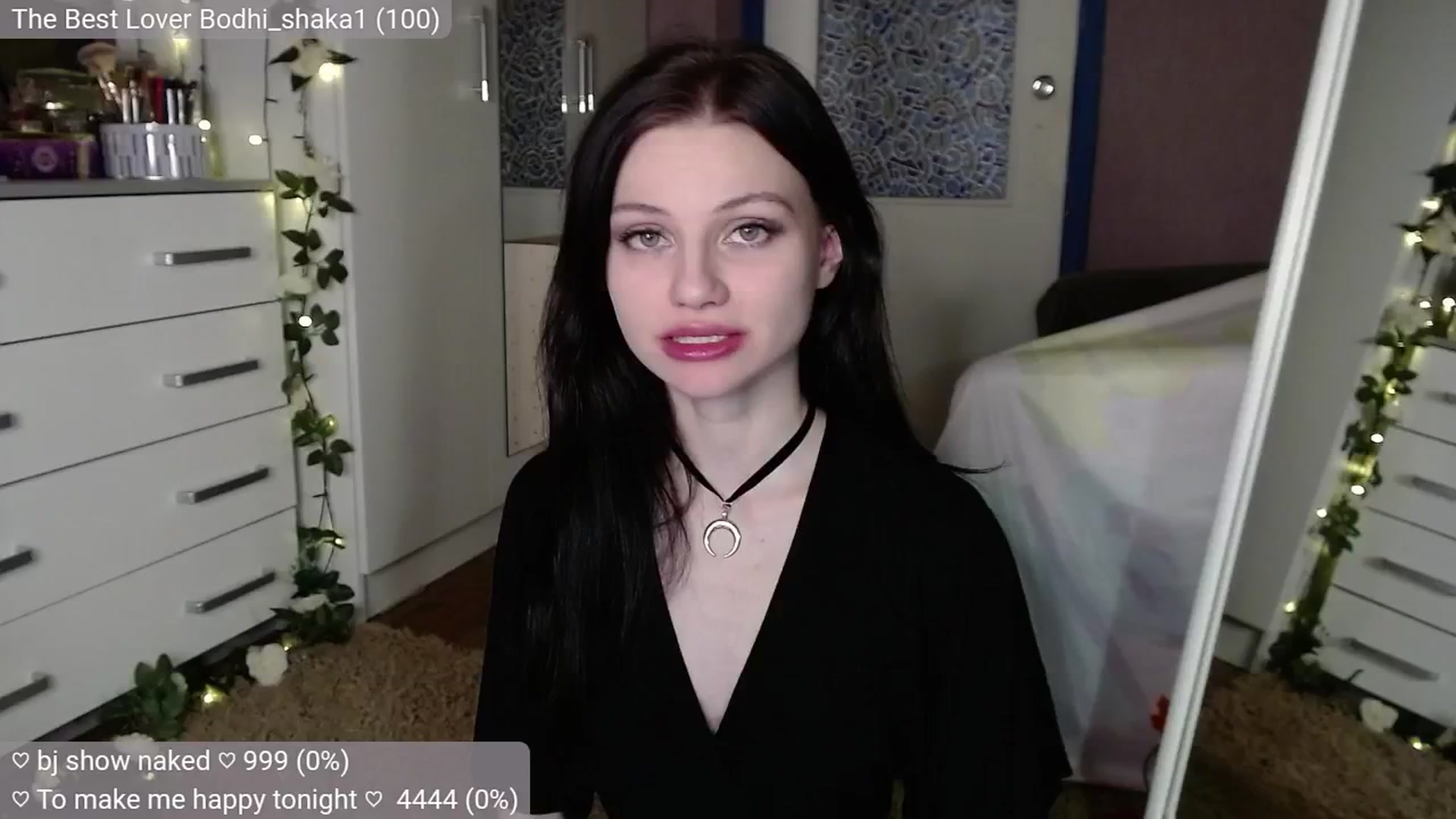 Gallery image thumbnail from JellyFox's myfreecams stream on, 10/21/2024, 07:14 image 14 of 20