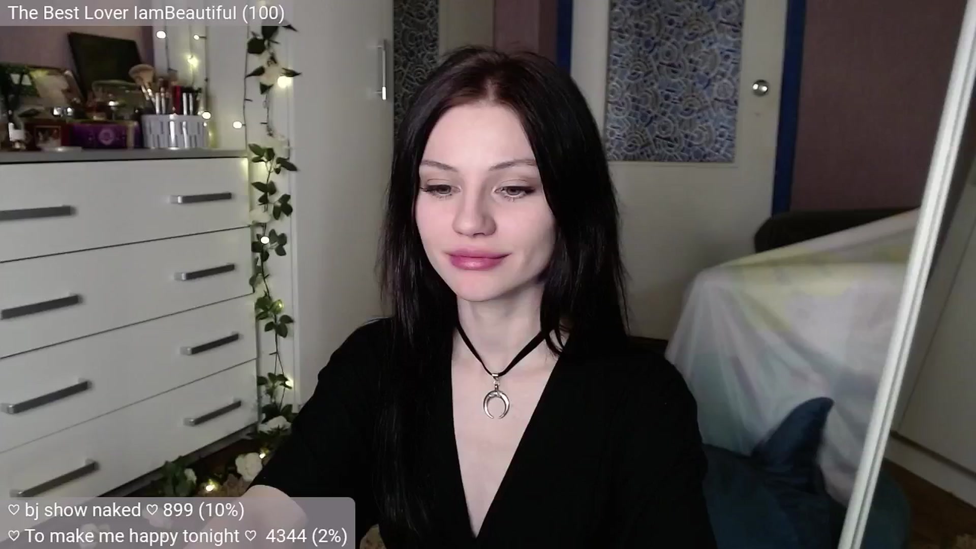 Gallery image thumbnail from JellyFox's myfreecams stream on, 10/21/2024, 08:48 image 16 of 20