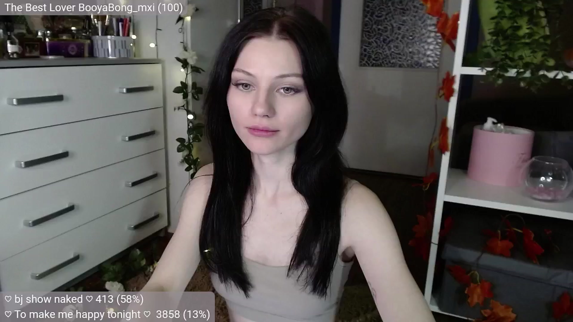 Gallery image thumbnail from JellyFox's myfreecams stream on, 10/25/2024, 06:16 image 15 of 20