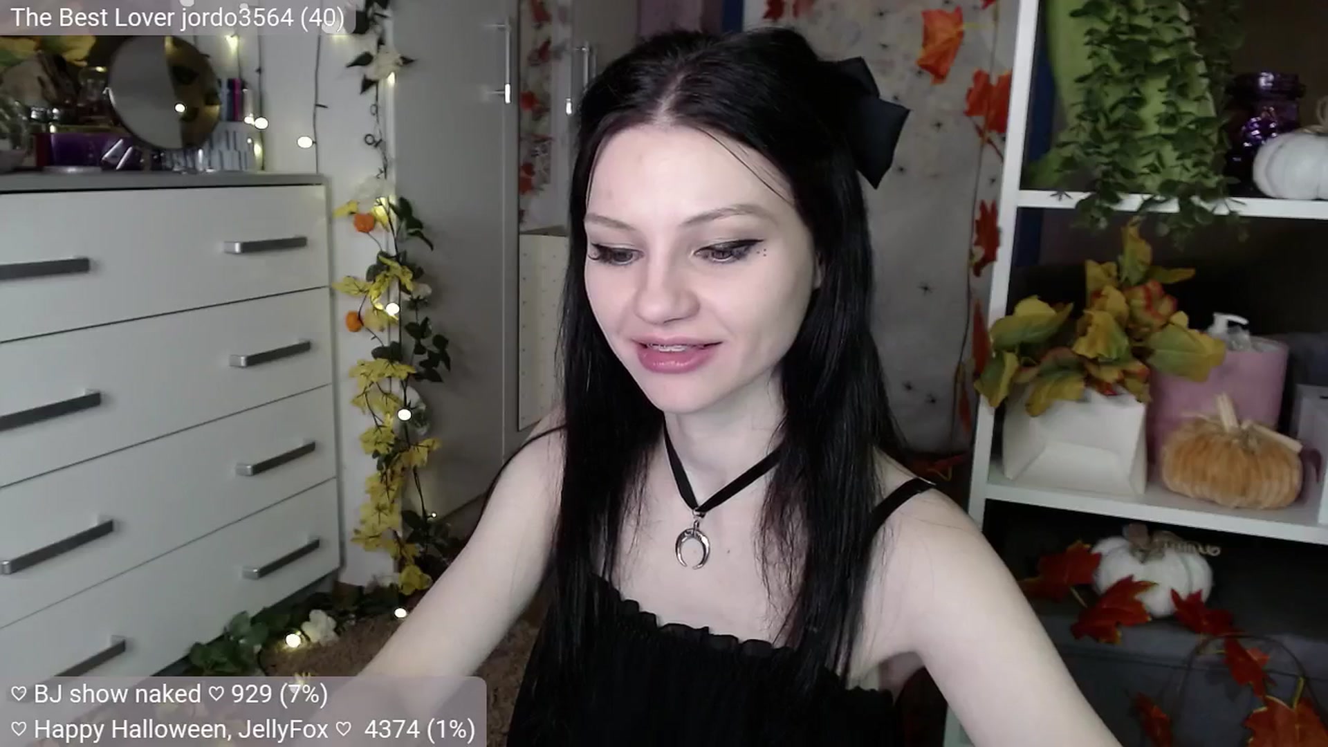 Gallery image thumbnail from JellyFox's myfreecams stream on, 11/01/2024, 07:26 image 6 of 20