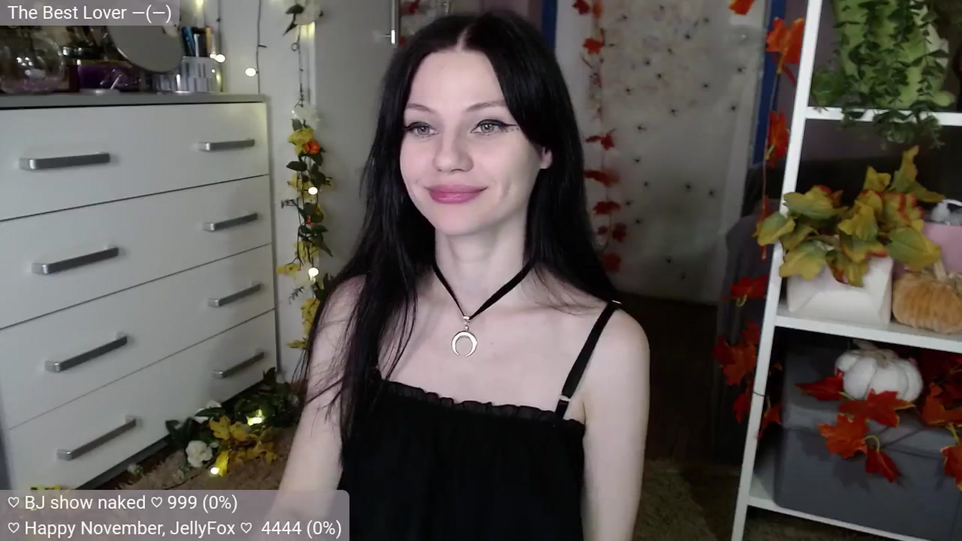 Gallery image thumbnail from JellyFox's myfreecams stream on, 11/03/2024, 23:32 image 5 of 20