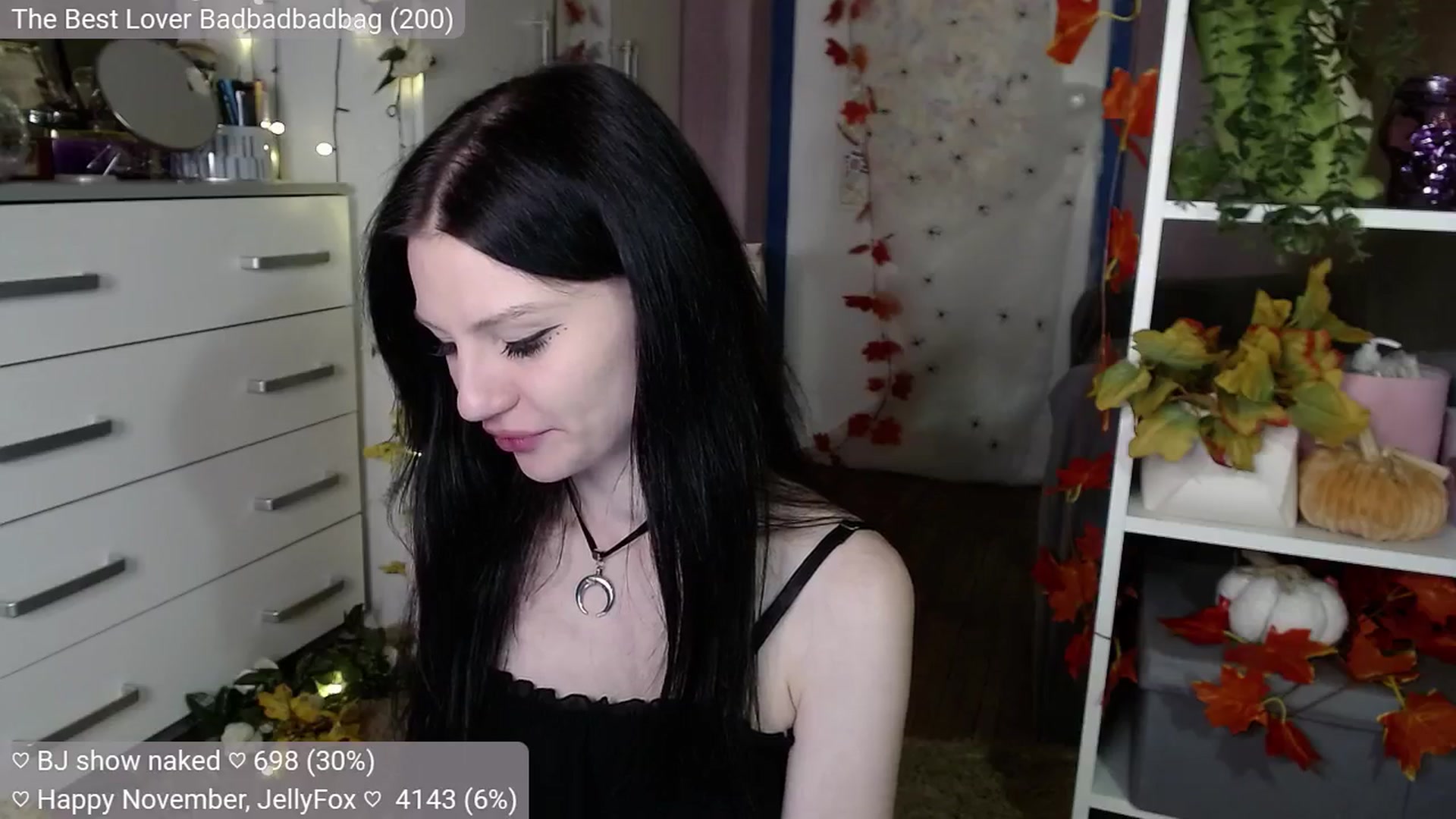 Gallery image thumbnail from JellyFox's myfreecams stream on, 11/03/2024, 23:32 image 11 of 20