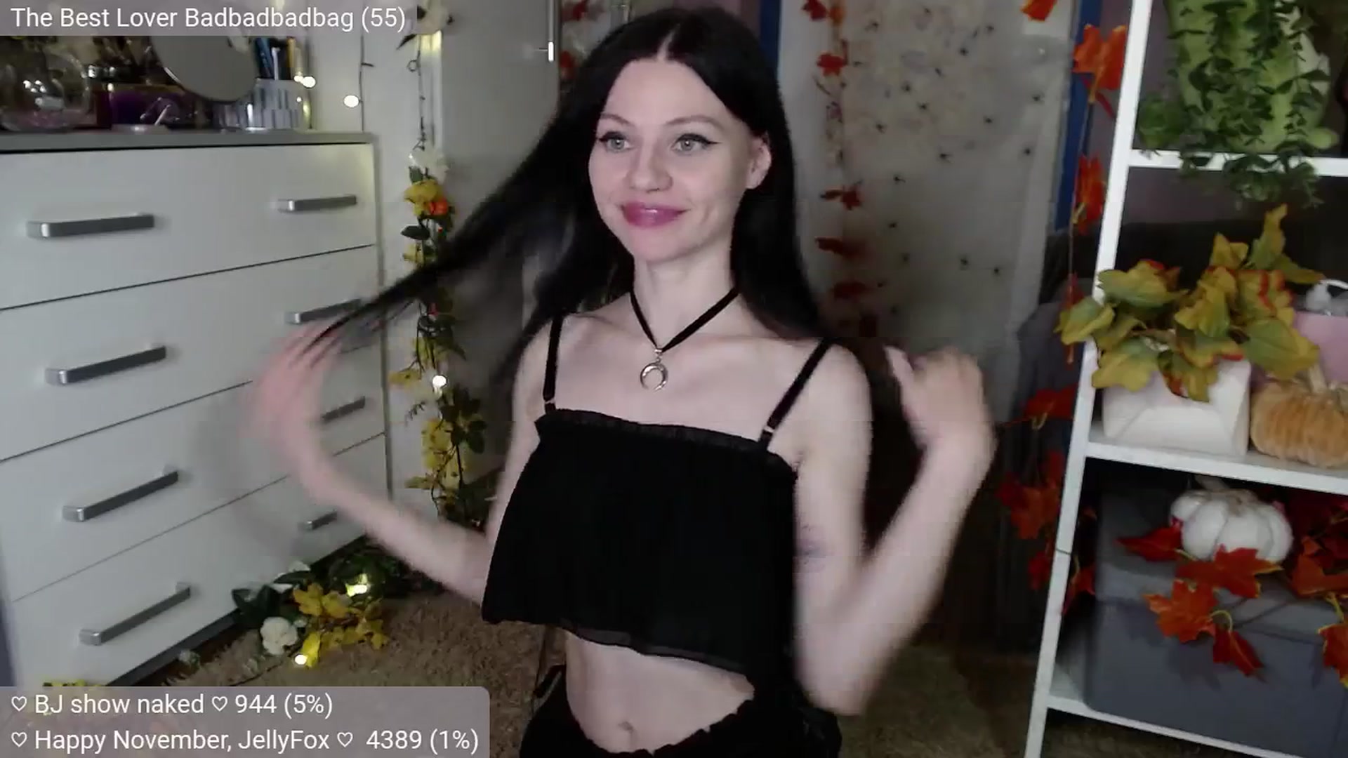 Gallery image thumbnail from JellyFox's myfreecams stream on, 11/03/2024, 23:32 image 6 of 20