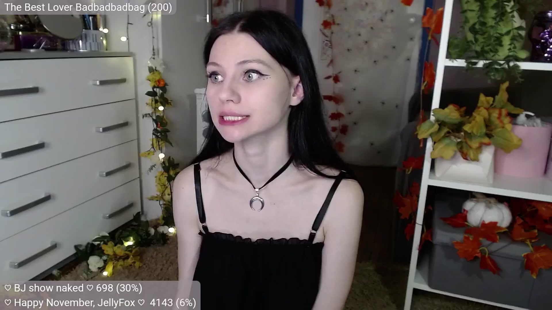 Gallery image thumbnail from JellyFox's myfreecams stream on, 11/03/2024, 23:32 image 15 of 20