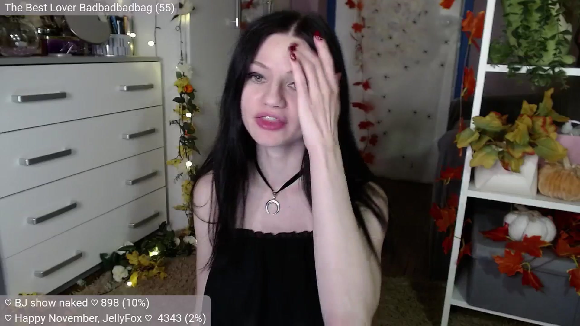 Gallery image thumbnail from JellyFox's myfreecams stream on, 11/03/2024, 23:32 image 7 of 20