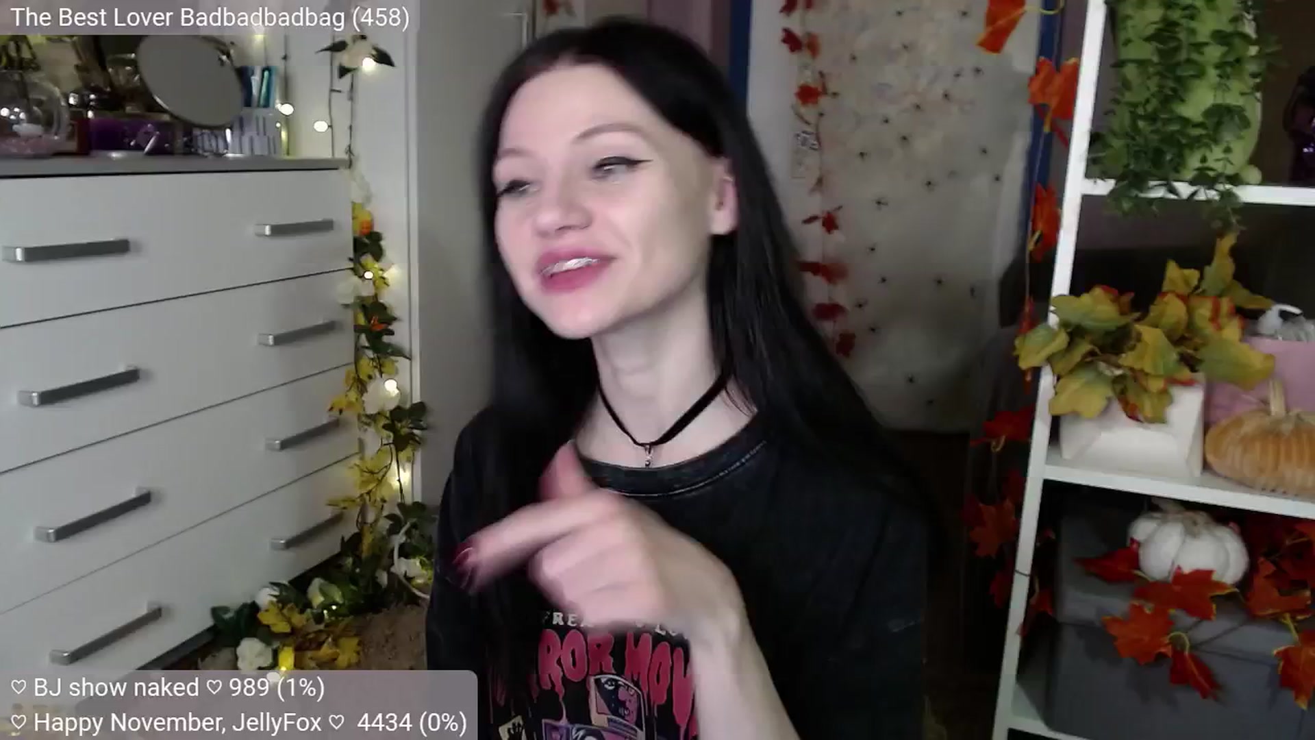 Gallery image thumbnail from JellyFox's myfreecams stream on, 11/04/2024, 02:12 image 16 of 20