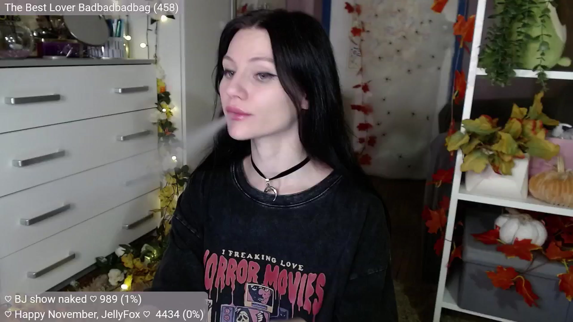 Gallery image thumbnail from JellyFox's myfreecams stream on, 11/04/2024, 03:40 image 7 of 20