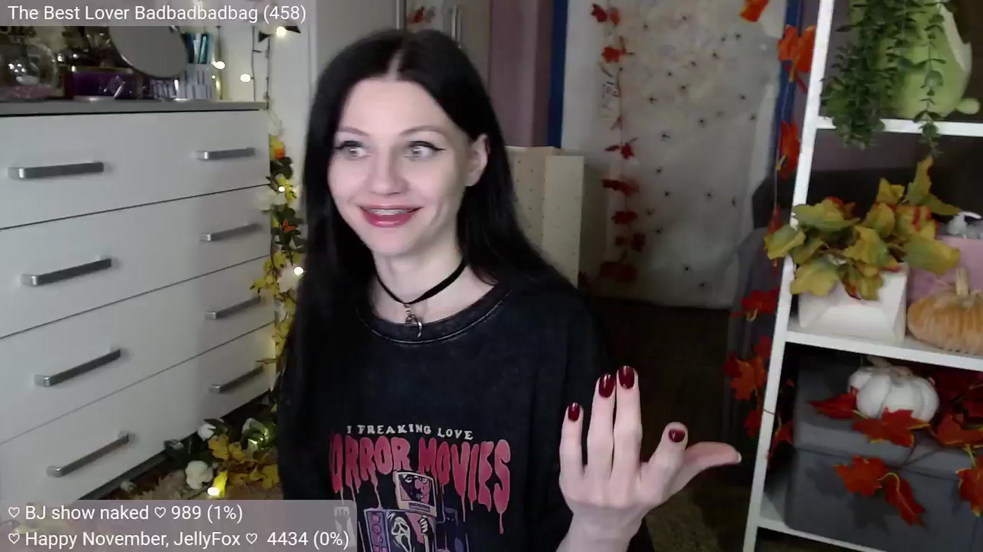 Gallery image thumbnail from JellyFox's myfreecams stream on, 11/04/2024, 03:40 image 5 of 20