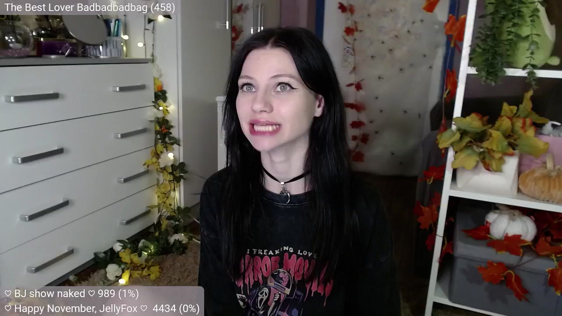 Gallery image thumbnail from JellyFox's myfreecams stream on, 11/04/2024, 03:40 image 11 of 20