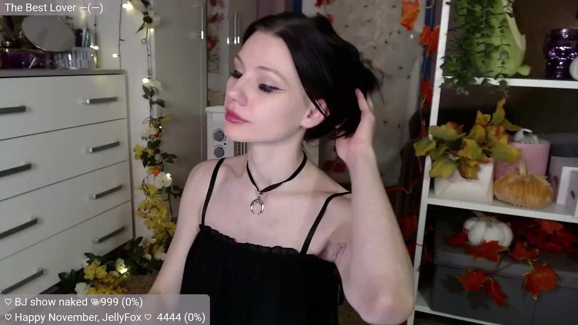 Gallery image thumbnail from JellyFox's myfreecams stream on, 11/06/2024, 02:22 image 14 of 20