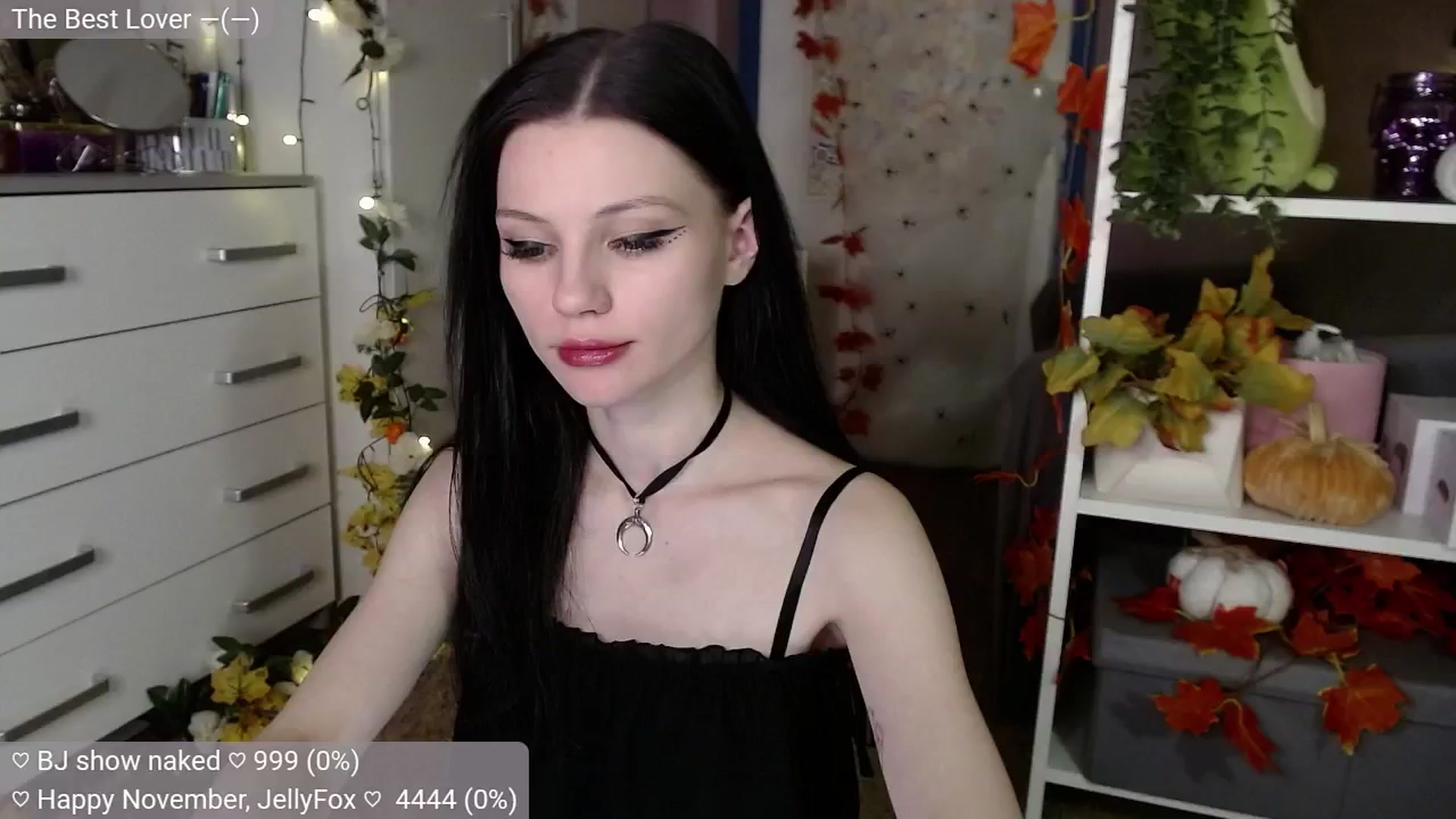 Gallery image thumbnail from JellyFox's myfreecams stream on, 11/06/2024, 02:22 image 4 of 20