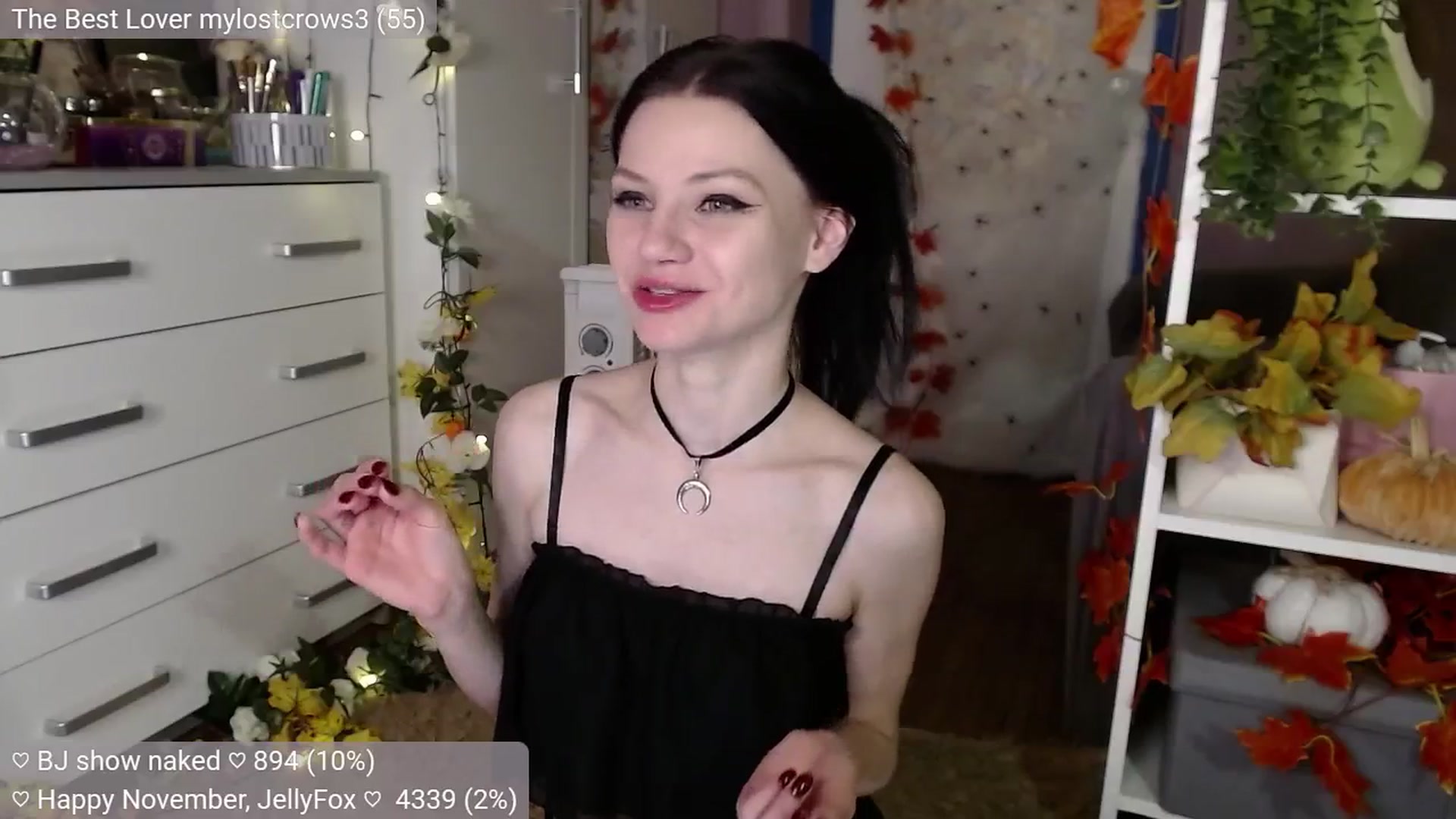 Gallery image thumbnail from JellyFox's myfreecams stream on, 11/06/2024, 07:21 image 9 of 20
