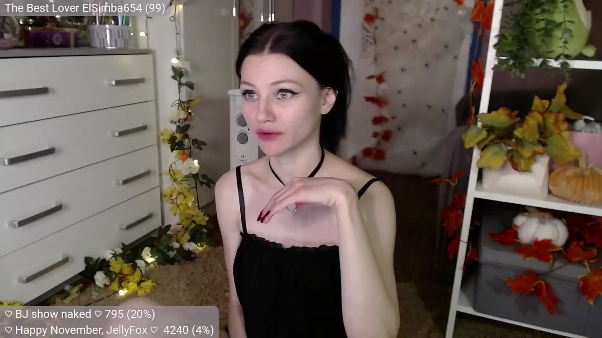 Gallery image thumbnail from JellyFox's myfreecams stream on, 11/06/2024, 07:21 image 16 of 20
