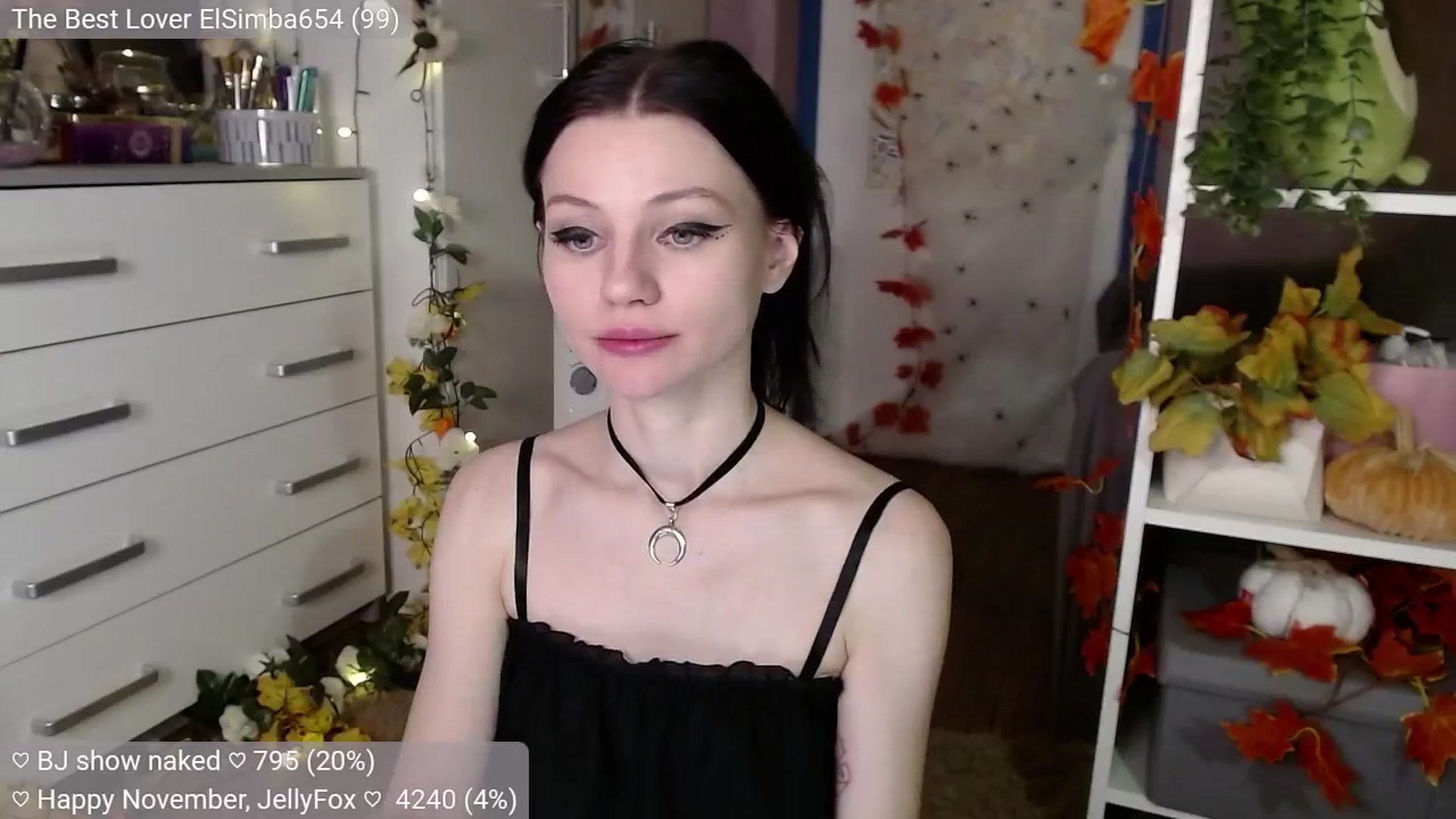 Gallery image thumbnail from JellyFox's myfreecams stream on, 11/06/2024, 07:21 image 18 of 20