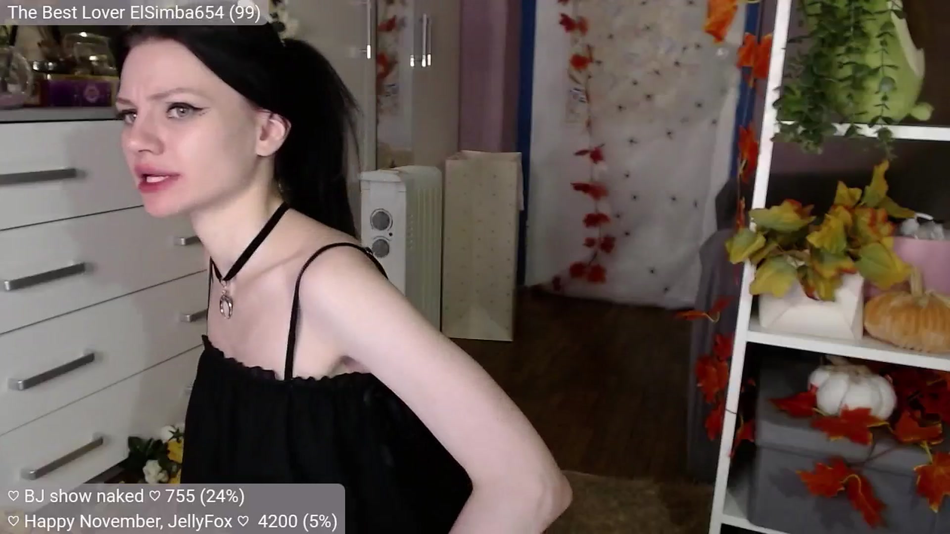 Gallery image thumbnail from JellyFox's myfreecams stream on, 11/06/2024, 07:40 image 17 of 20