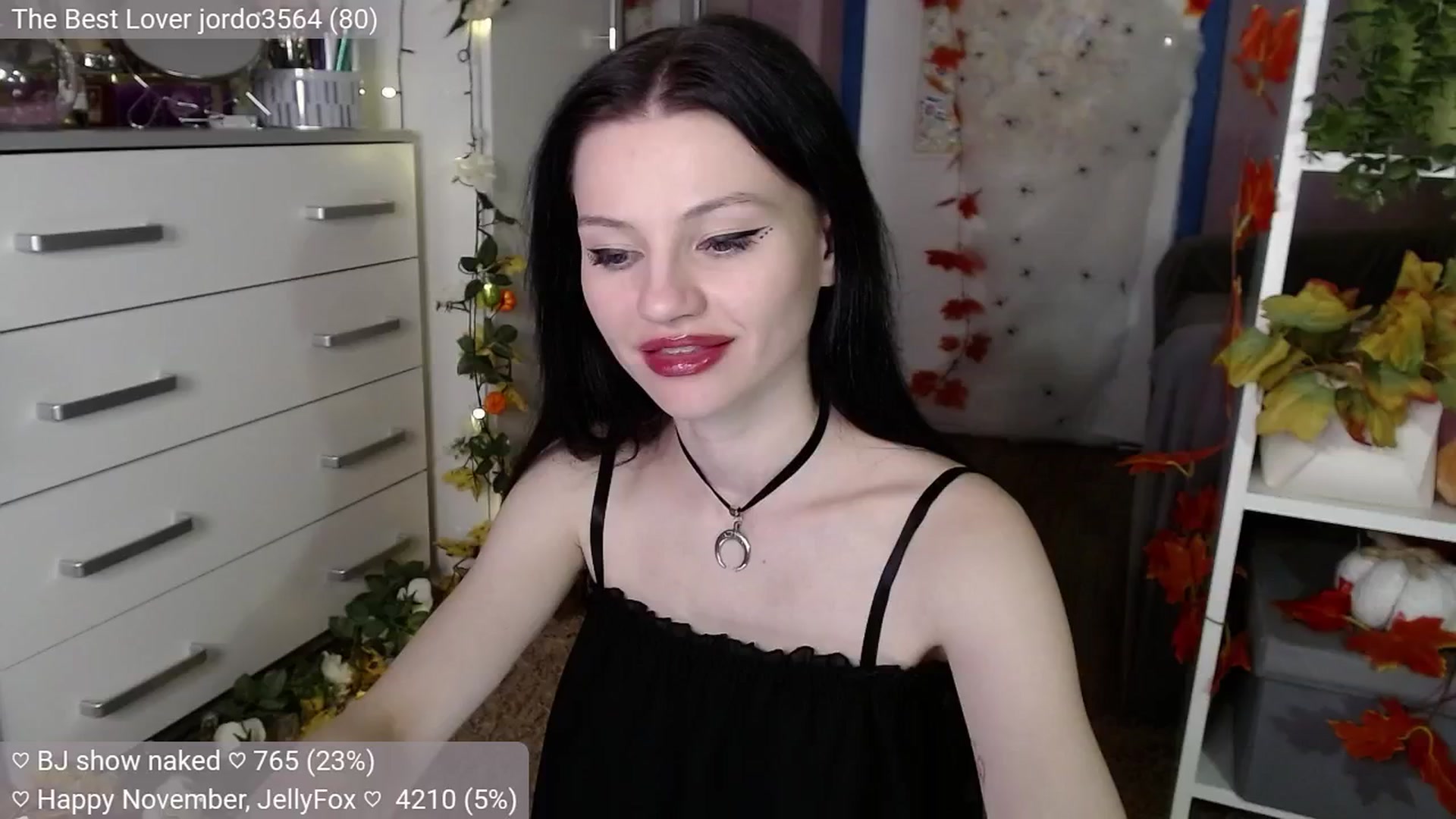 Gallery image thumbnail from JellyFox's myfreecams stream on, 11/08/2024, 07:35 image 3 of 20